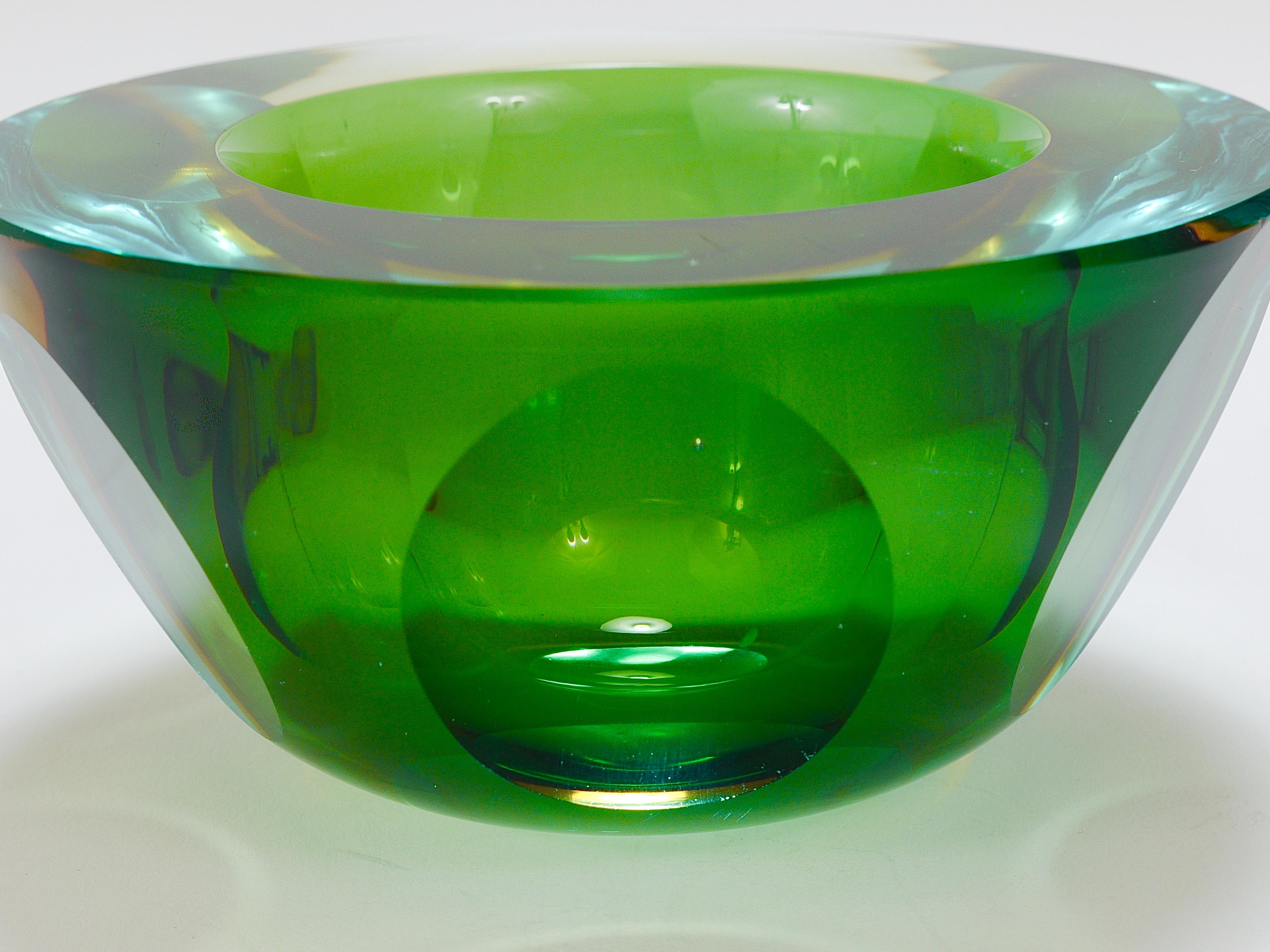 Sommerso Flavio Poli Caviar Murano Glass Bowl by Seguso, Italy, 1960s In Good Condition In Vienna, AT