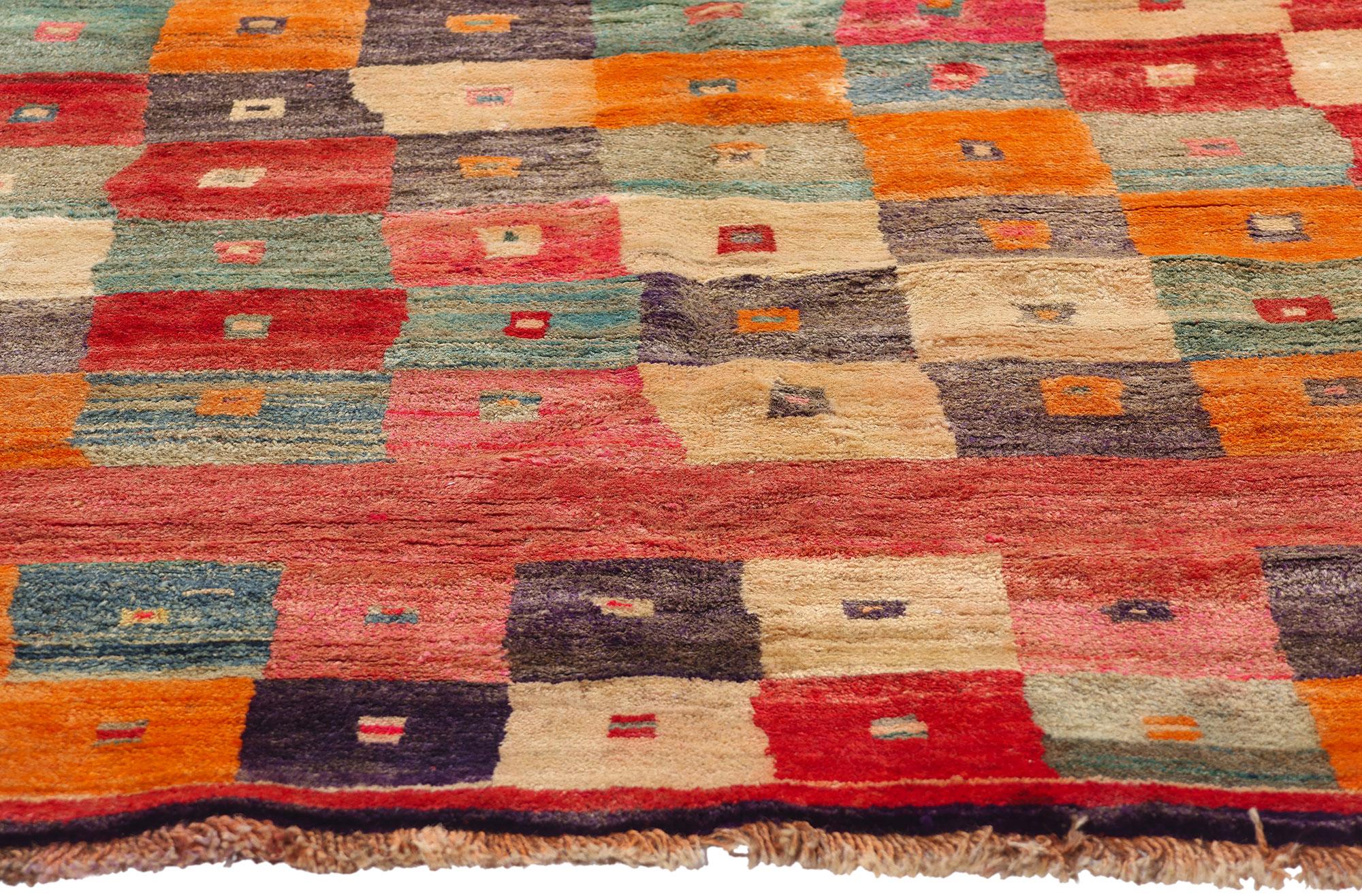 1960er Jahre Bunter persischer Gabbeh-Teppich mit Modernität (Persisch) im Angebot