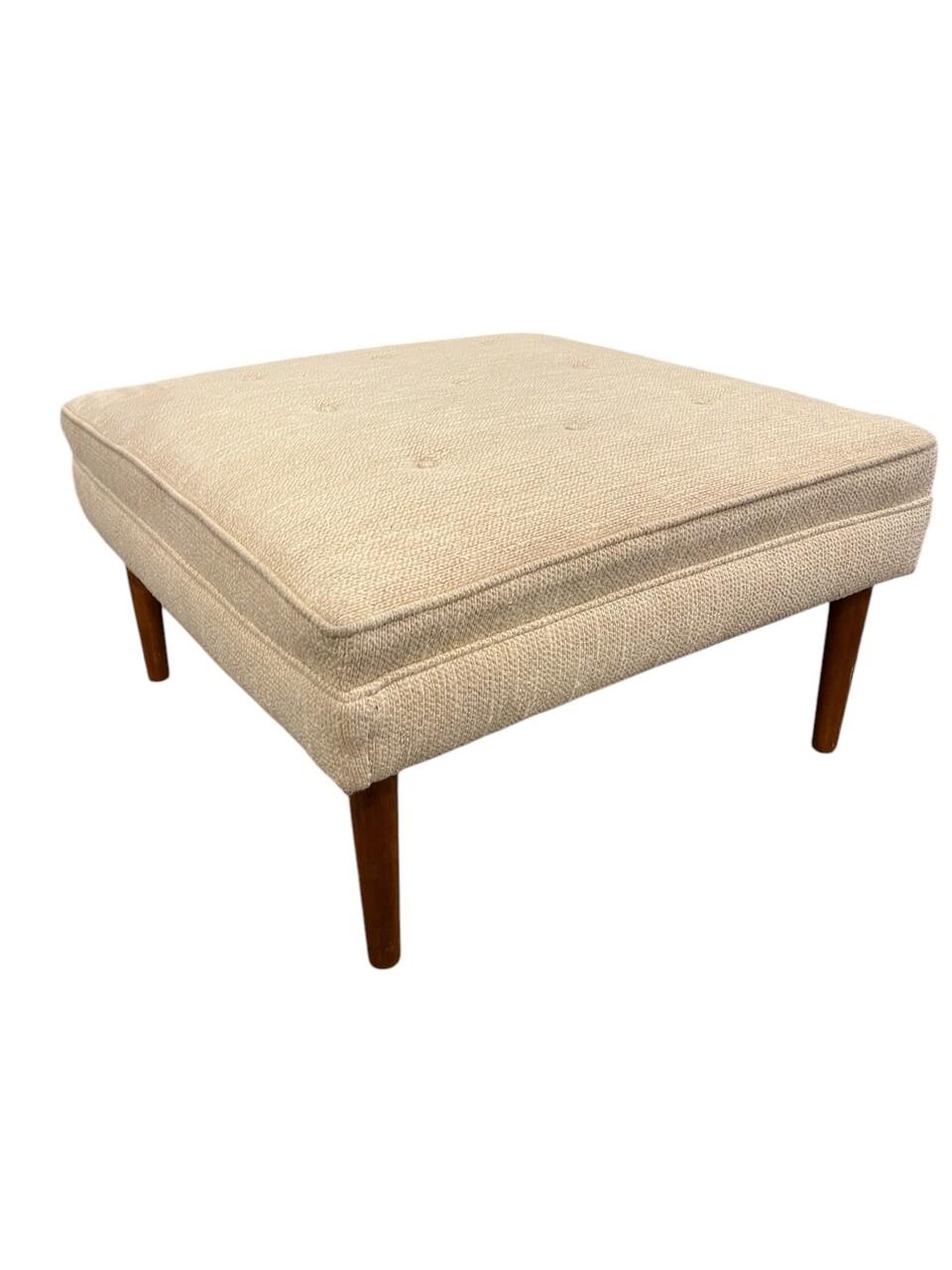 1960er Conant Ball Lounge Stuhl und Ottomane Leslie Diamond (20. Jahrhundert) im Angebot