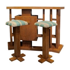 1960s Continental Oak Bar Unit with Shelving and Matching Stools