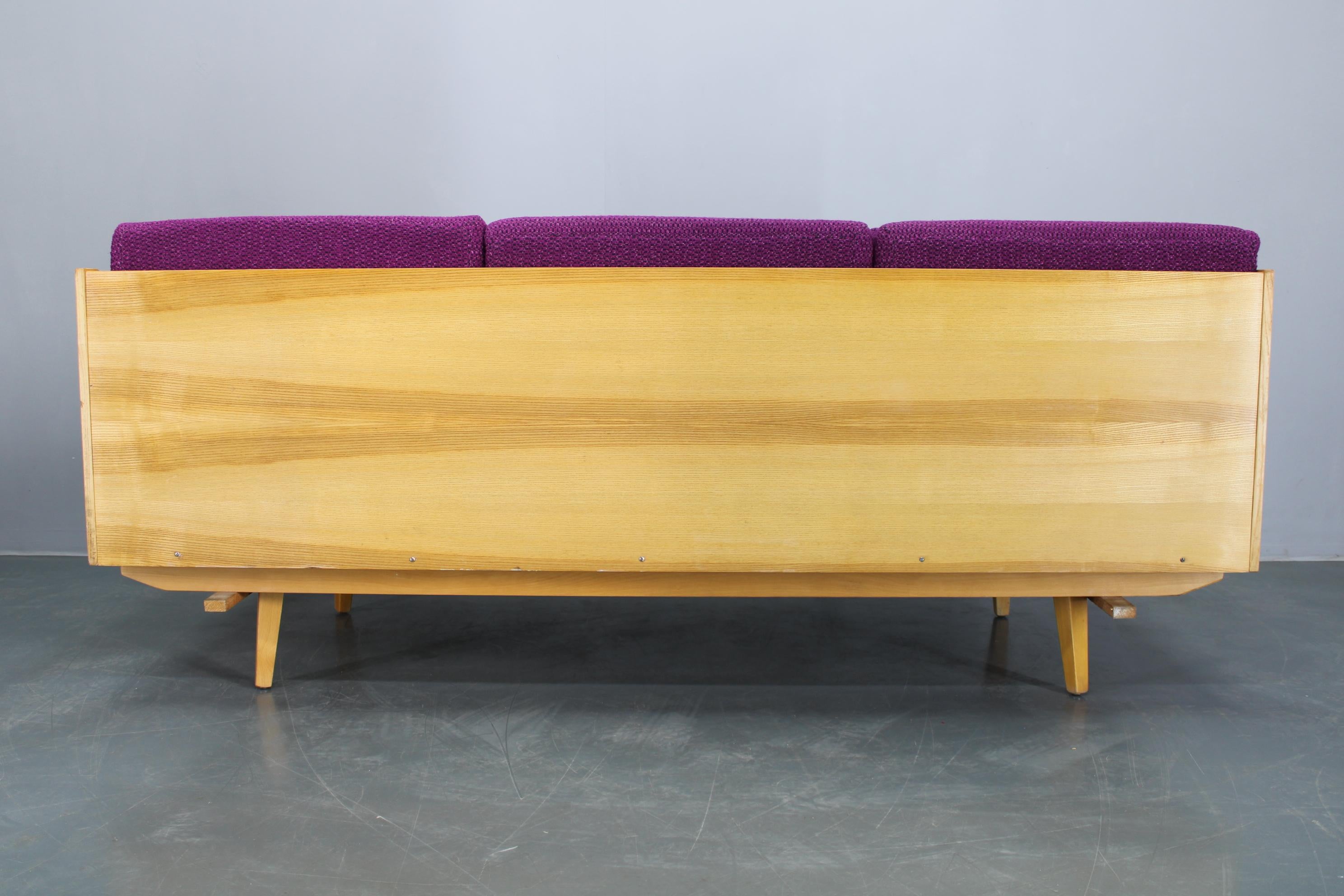 1960er Cabrio 3-Sitzer Sofa von Jitona, Tschechoslowakei im Angebot 10