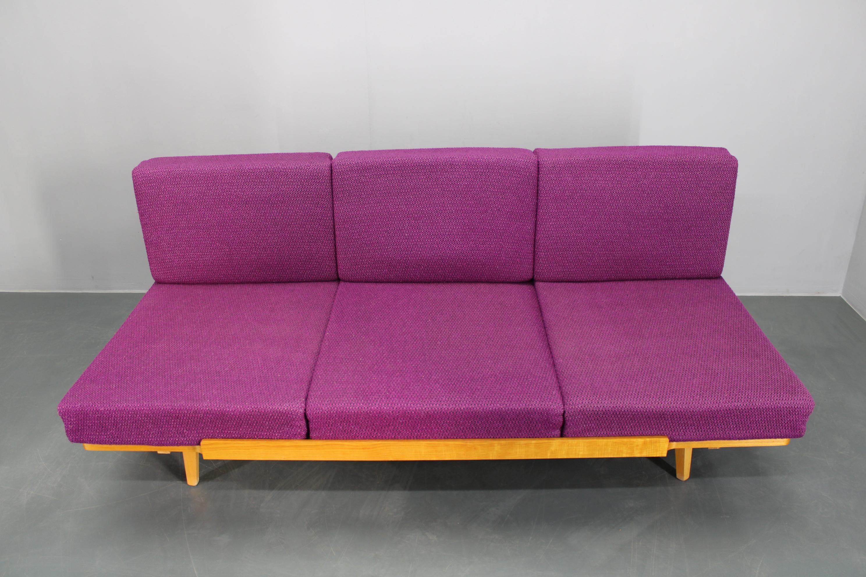 1960er Cabrio 3-Sitzer Sofa von Jitona, Tschechoslowakei (Moderne der Mitte des Jahrhunderts) im Angebot