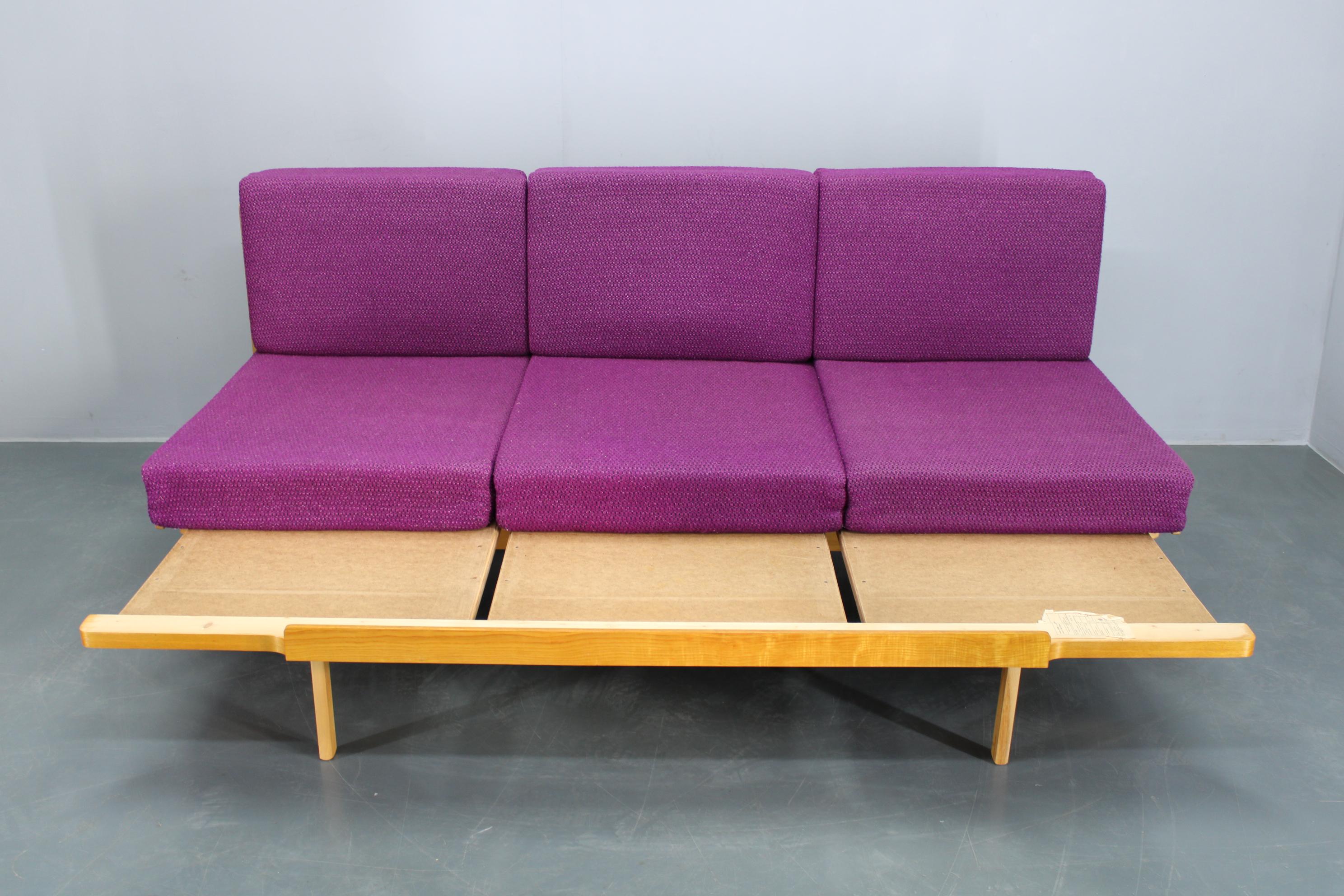 1960er Cabrio 3-Sitzer Sofa von Jitona, Tschechoslowakei (Tschechisch) im Angebot