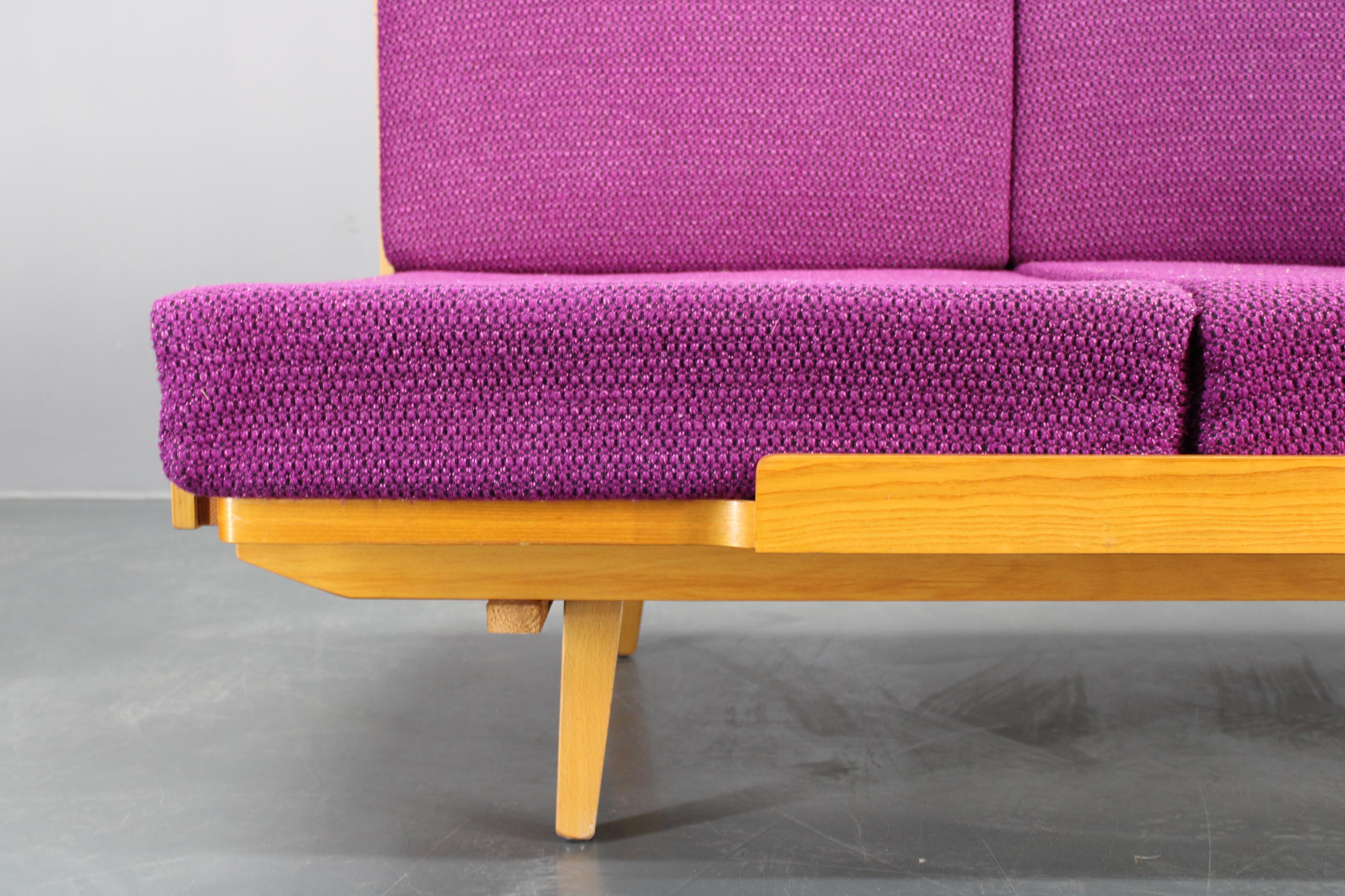 1960er Cabrio 3-Sitzer Sofa von Jitona, Tschechoslowakei im Angebot 1