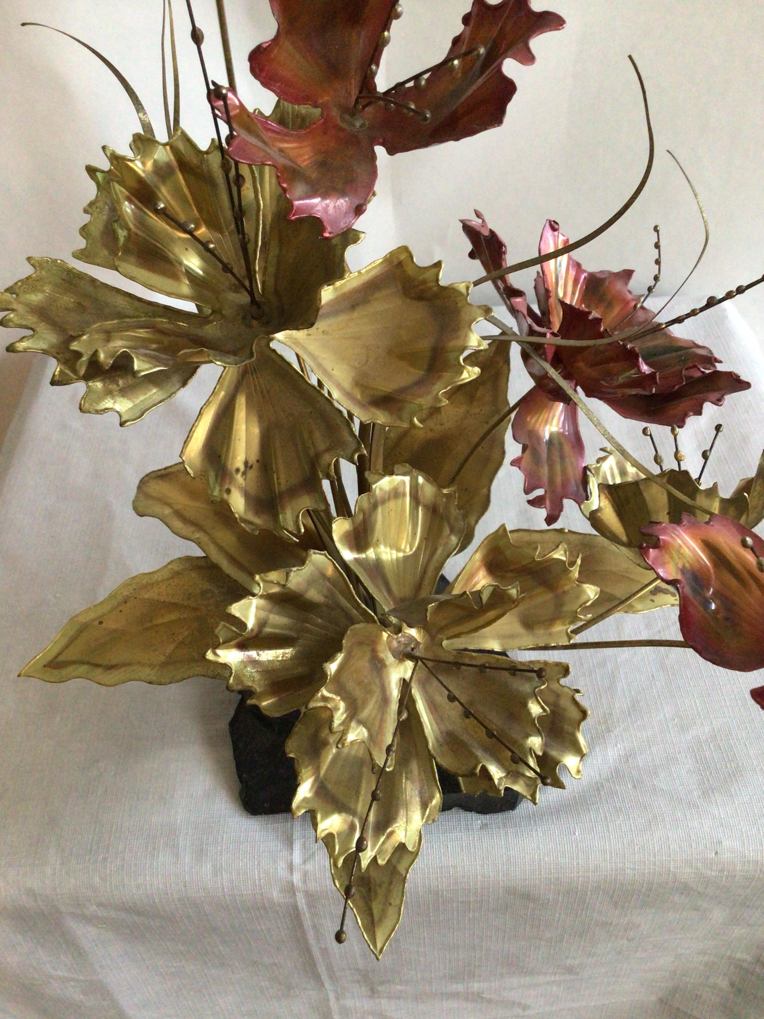 Mid-20th Century 1960s Copper And Brass Brutalist Floral Table Sculpture On Marble Base For Sale