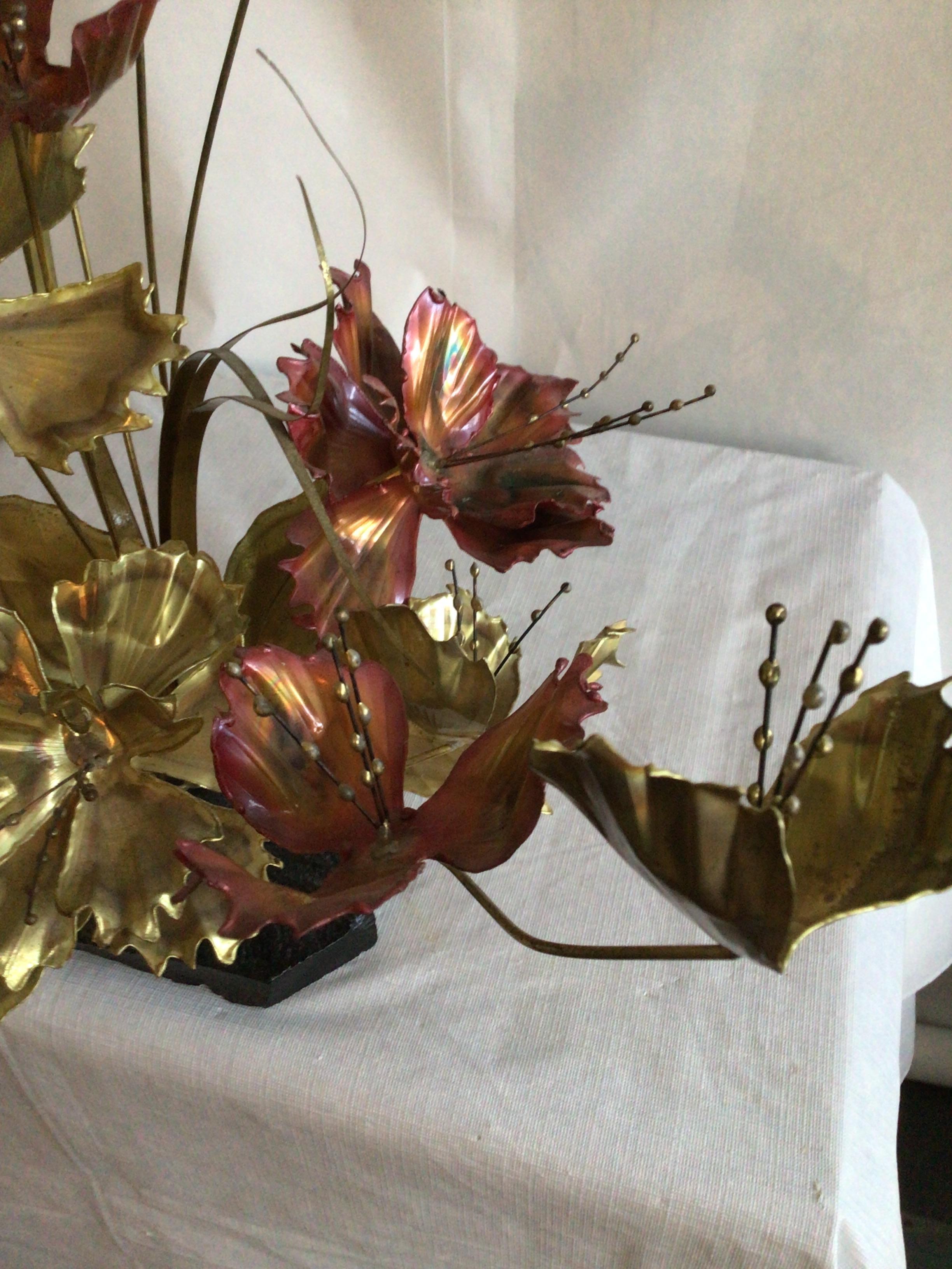 1960s Copper And Brass Brutalist Floral Table Sculpture On Marble Base For Sale 1
