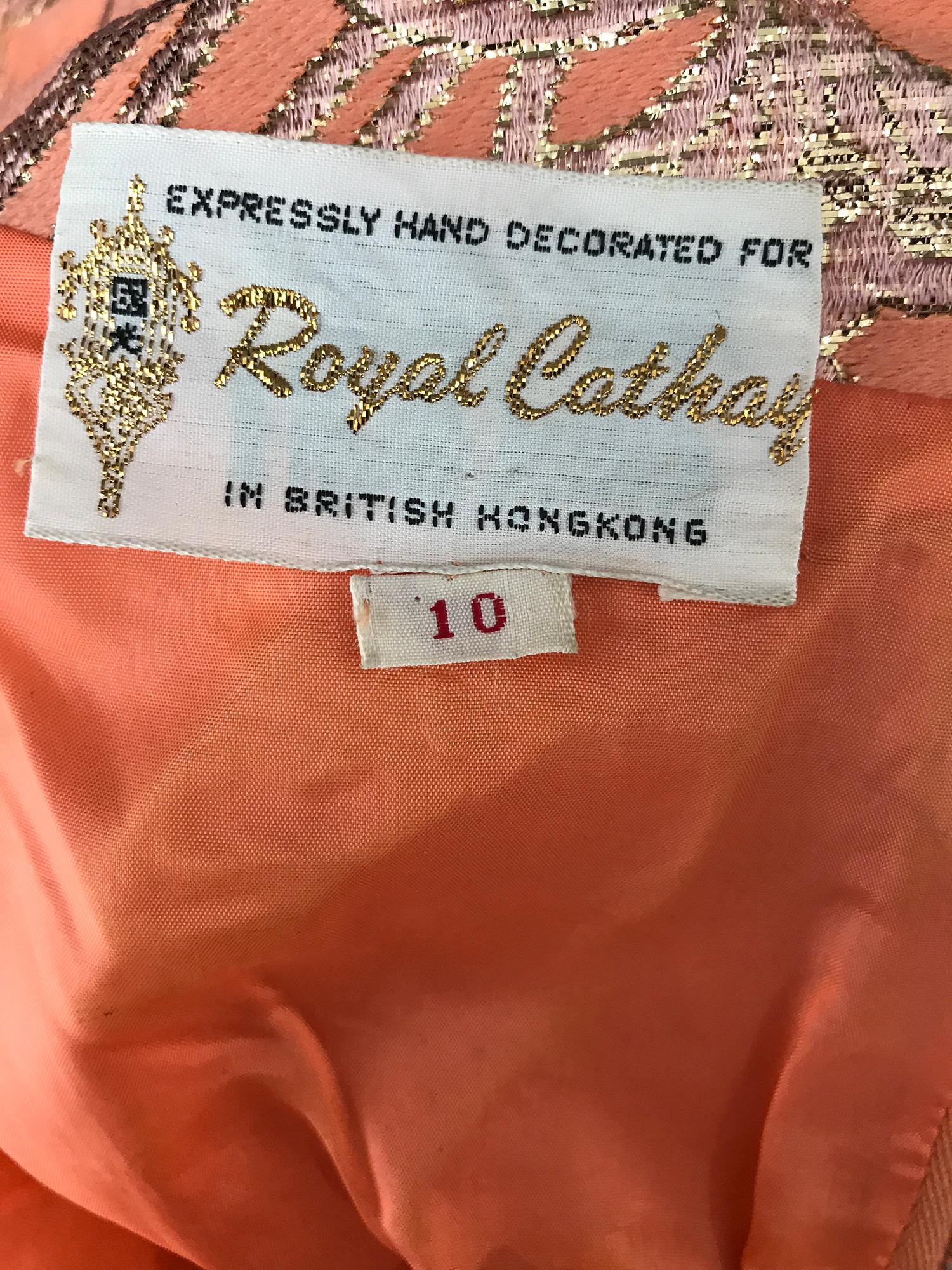 1960er Jahre Koralle Seide Brokat Hand Perlen 1960er Jahre Minikleid Royal Cathay Hongkong im Angebot 6