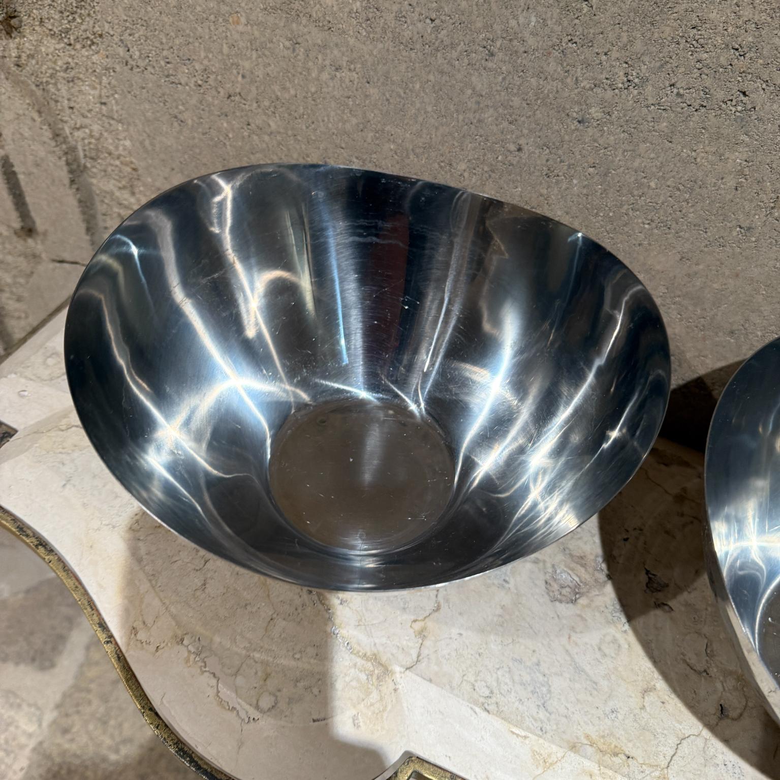 1960er Cordova Skulpturale Edelstahlschüssel 2er-Set im Zustand „Gut“ im Angebot in Chula Vista, CA