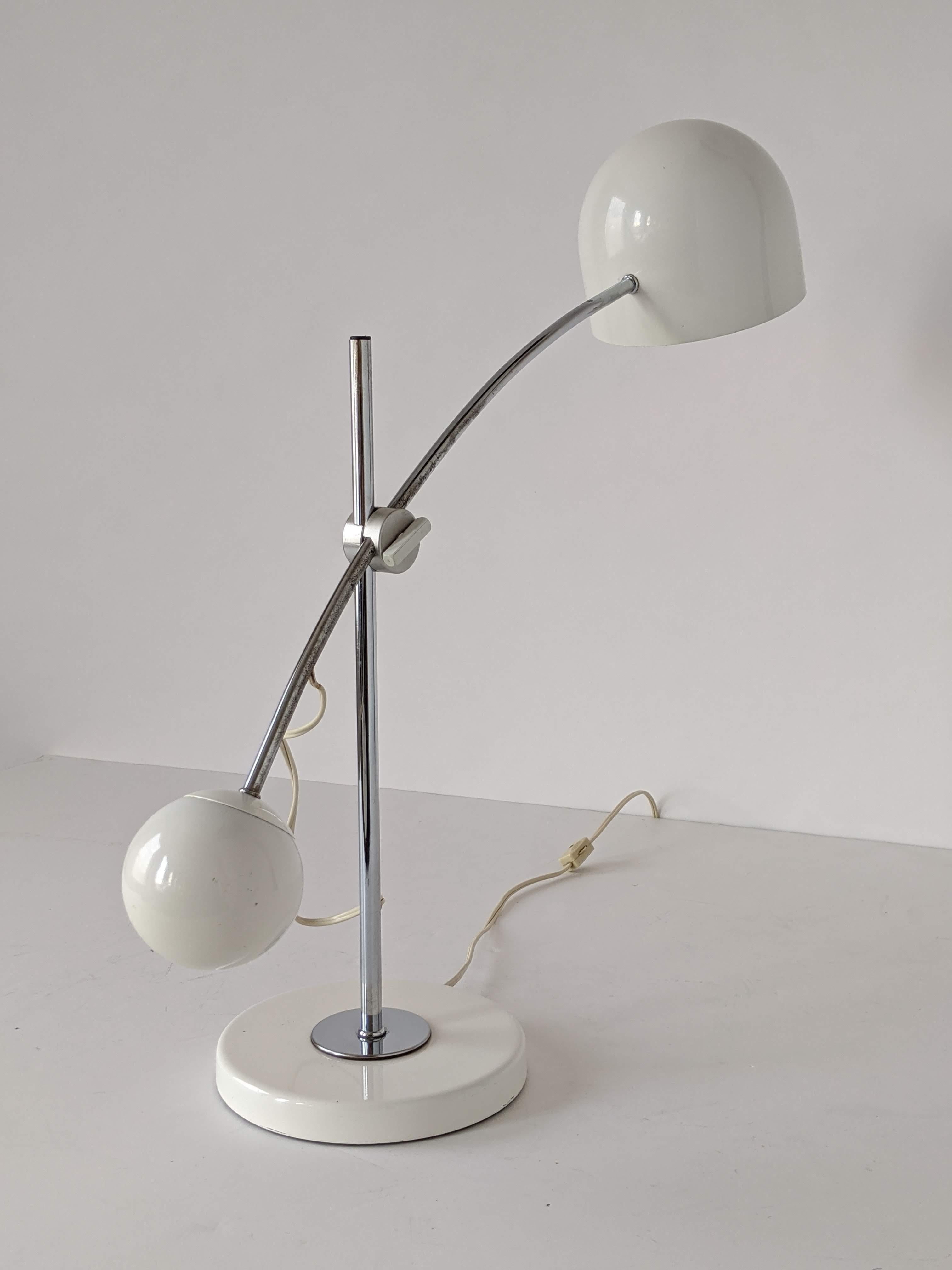 Mid-20th Century 1960s Counterweight Arched Table Lamp, USA For Sale