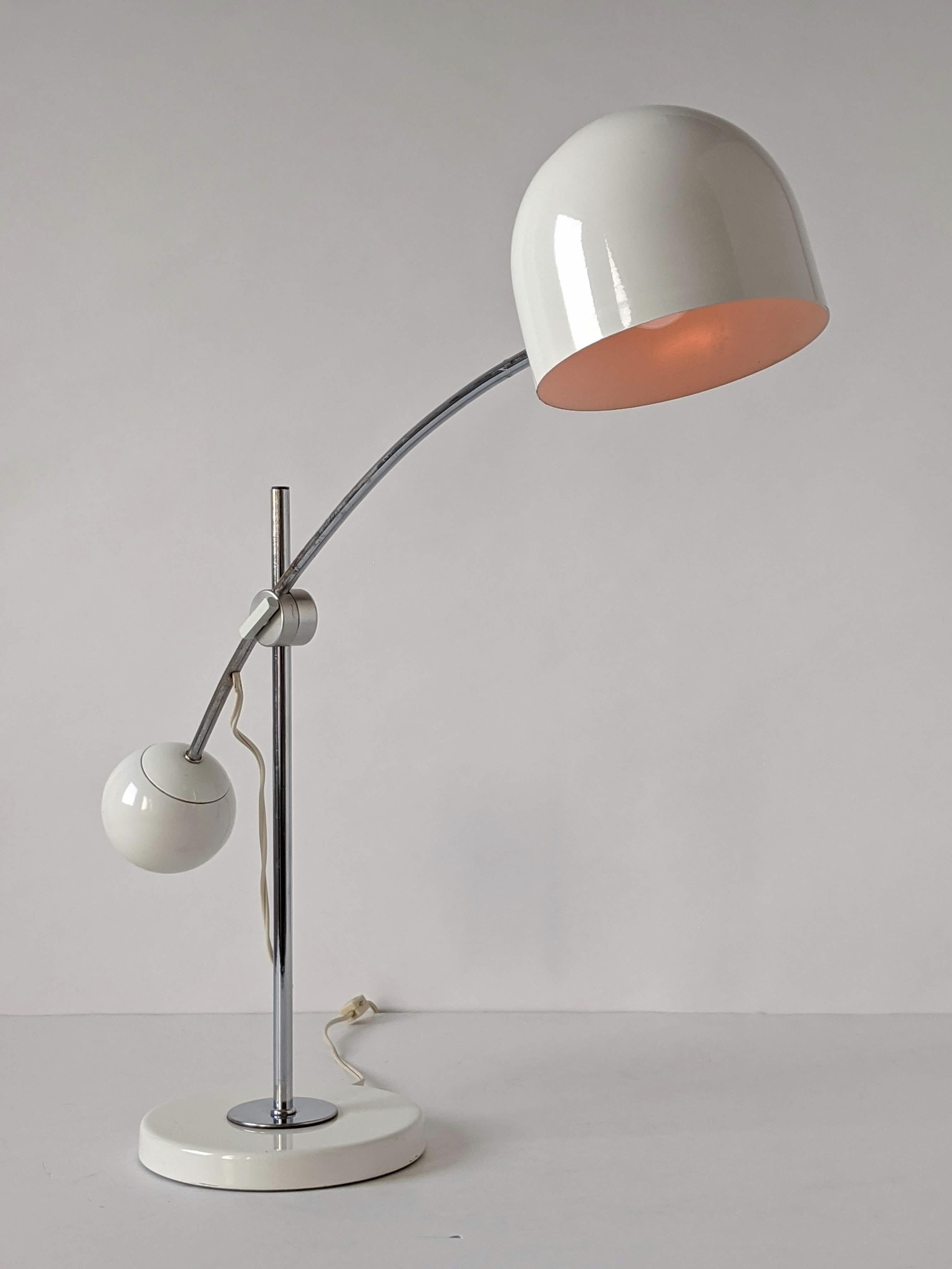 Américain Lampe de table arquée des années 1960, États-Unis en vente