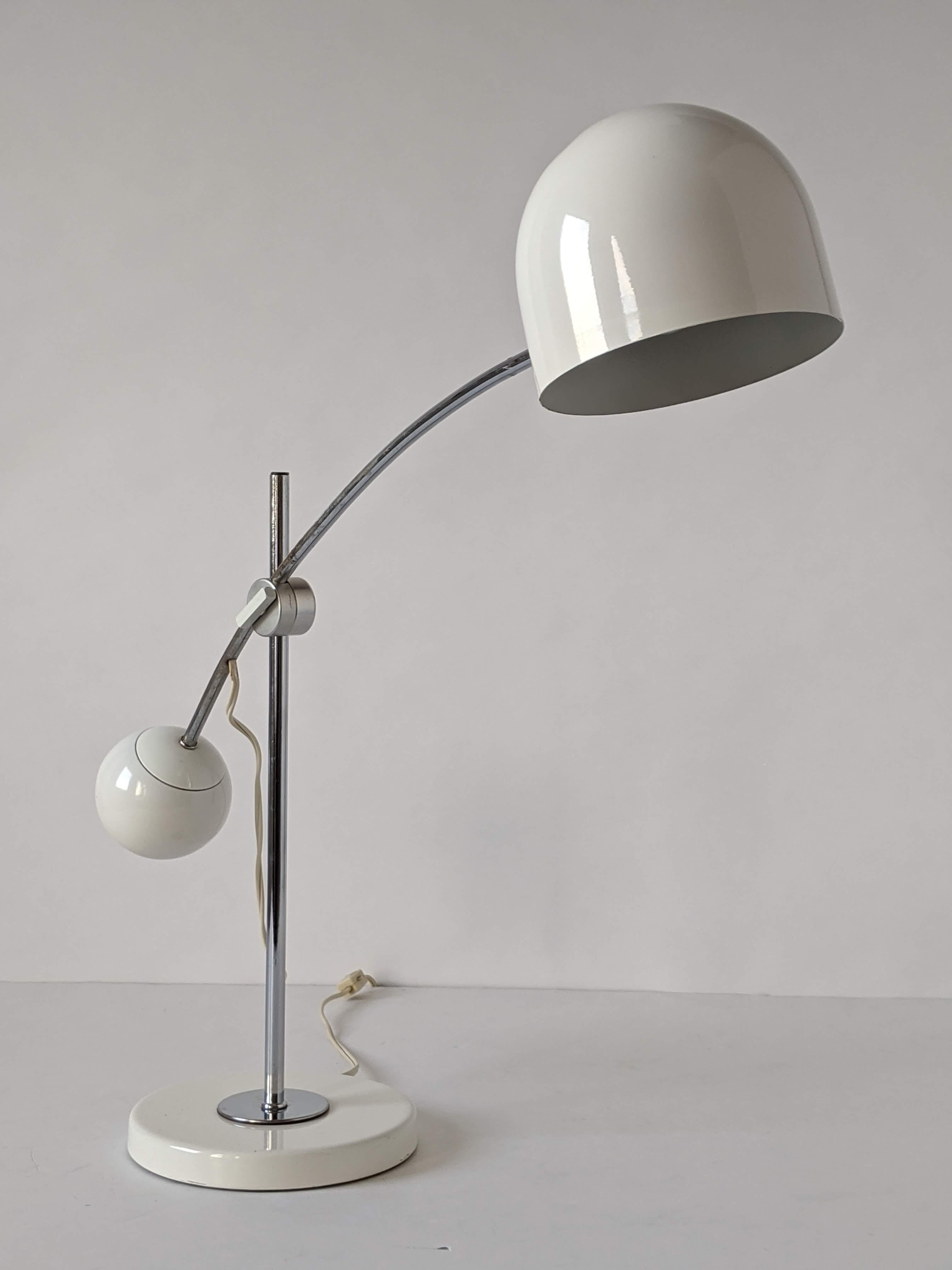 Enameled 1960s Counterweight Arched Table Lamp, USA For Sale