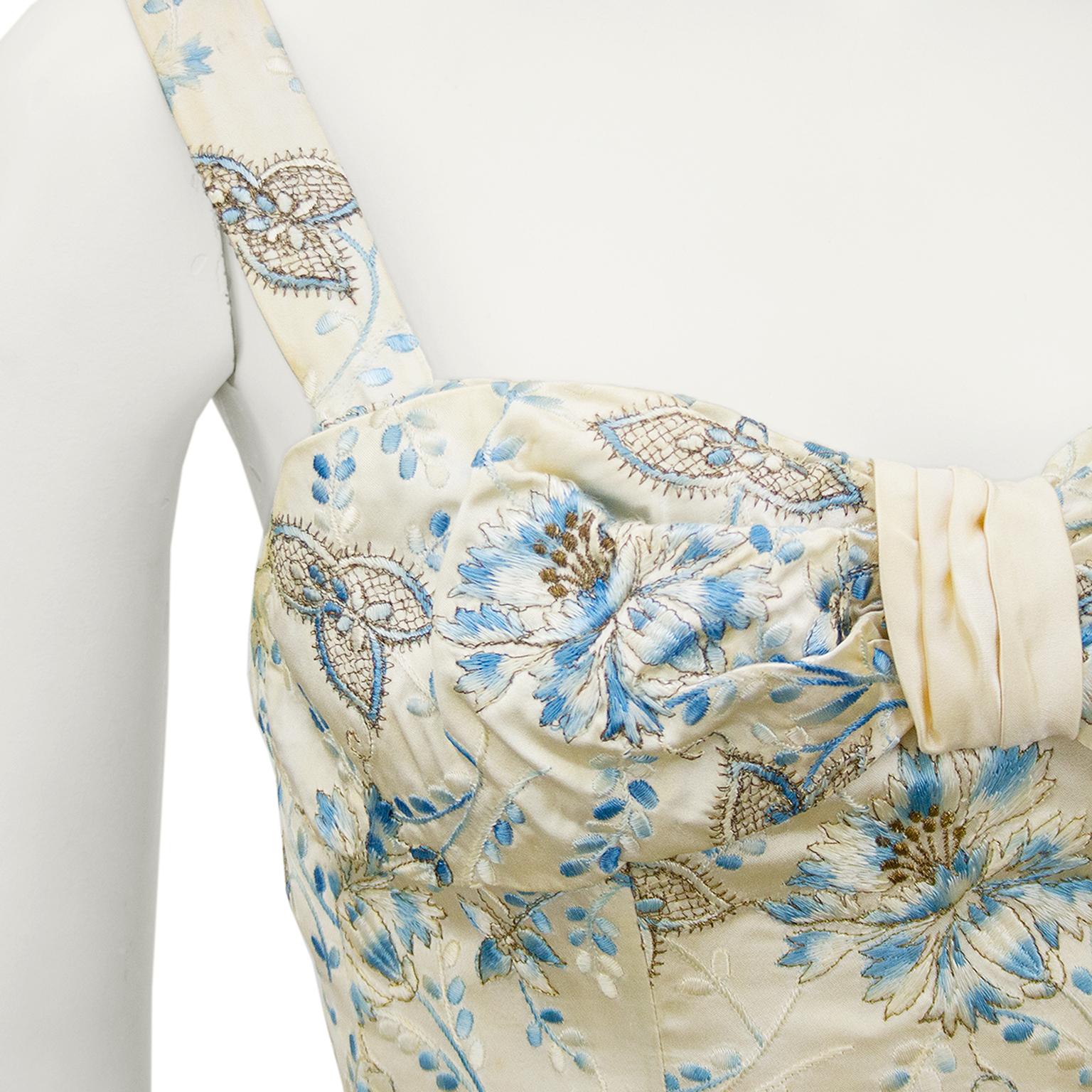 1960s Cream and Blue Floral Embroidered Satin Cocktail Dress In Good Condition In Toronto, Ontario