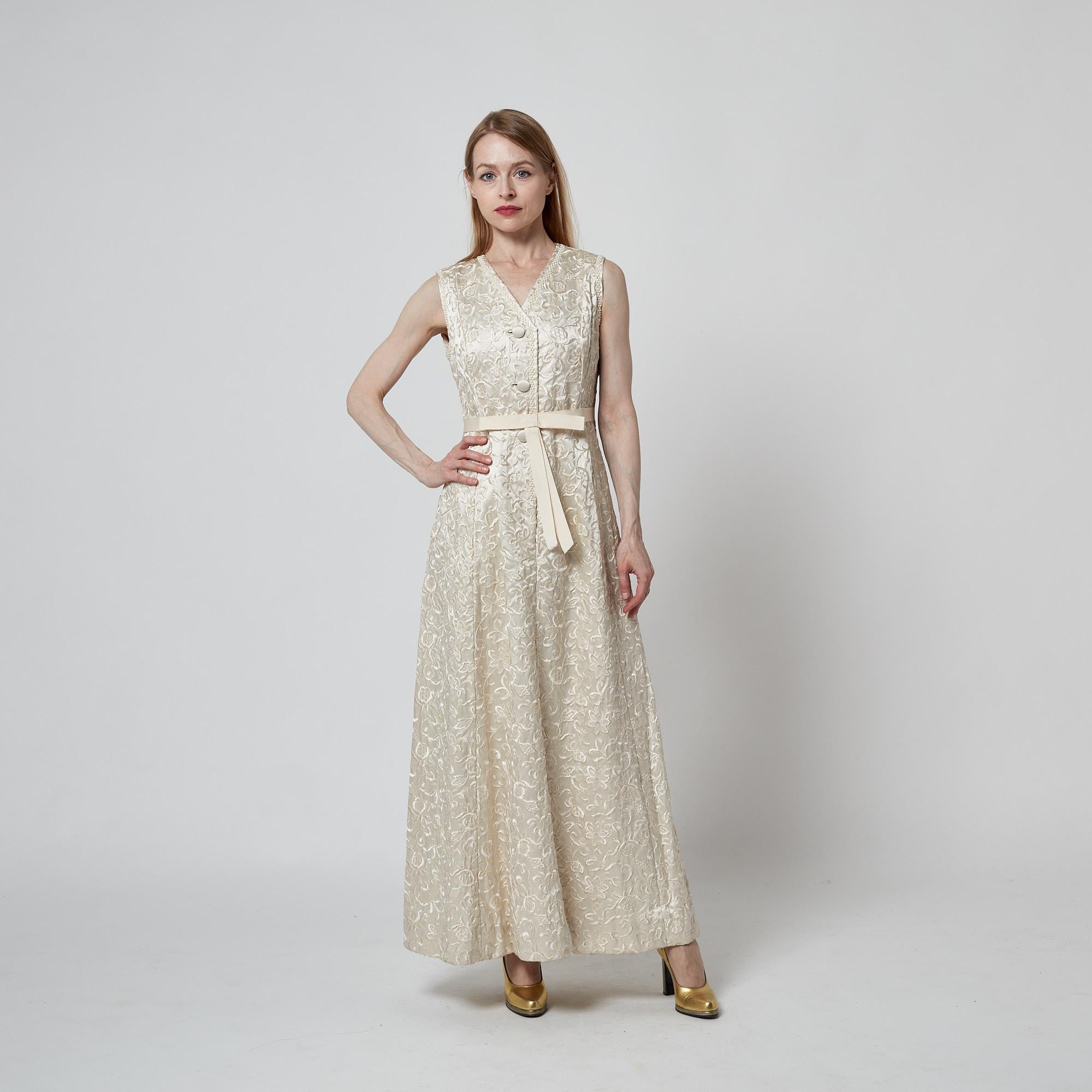 Women's 1960s Cream Embroidered Column Dress with Pearl Trim For Sale