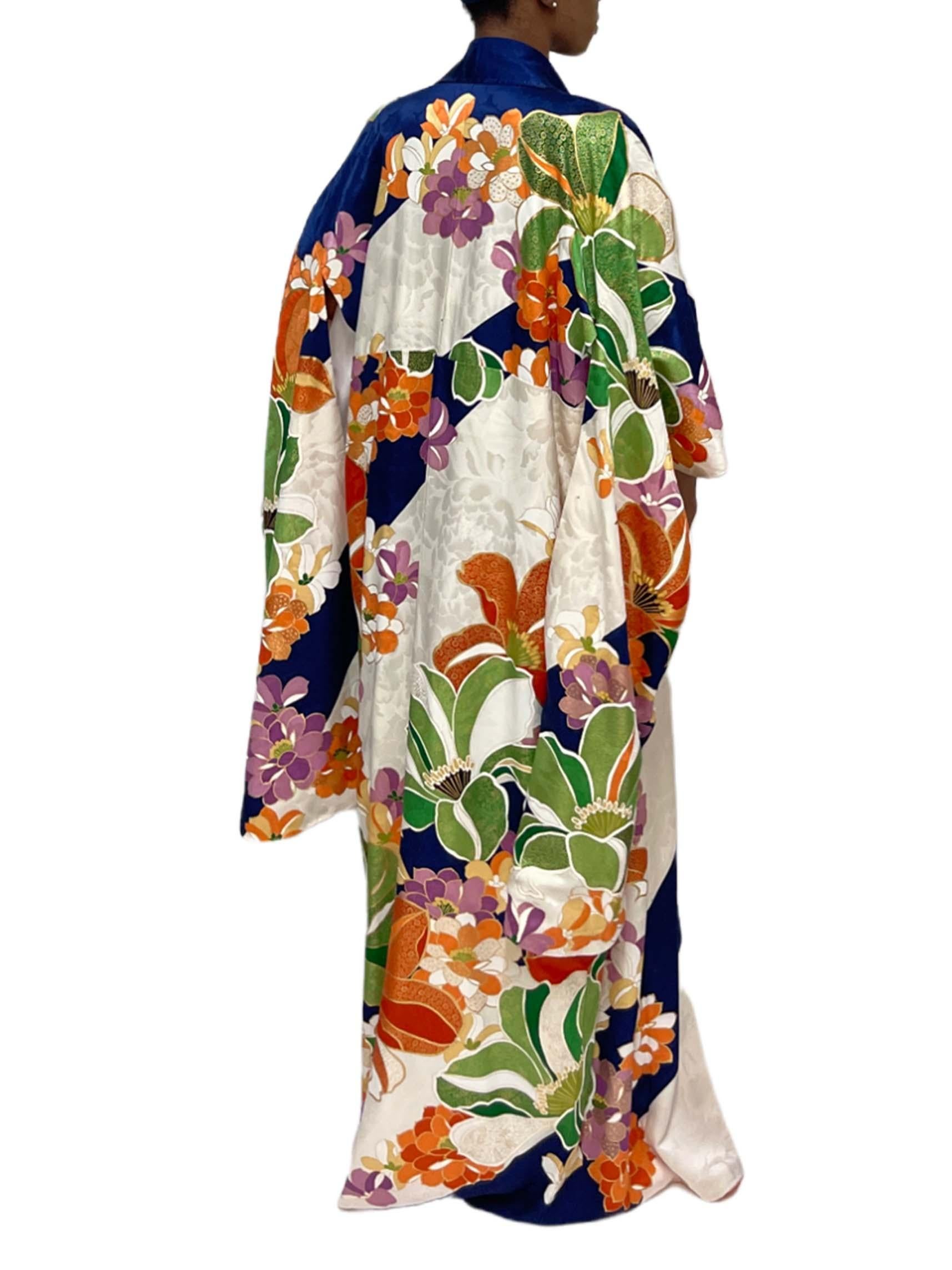 Women's 1960S Cream, Navy Blue Multicolored Floral Japanese Silk Kimono