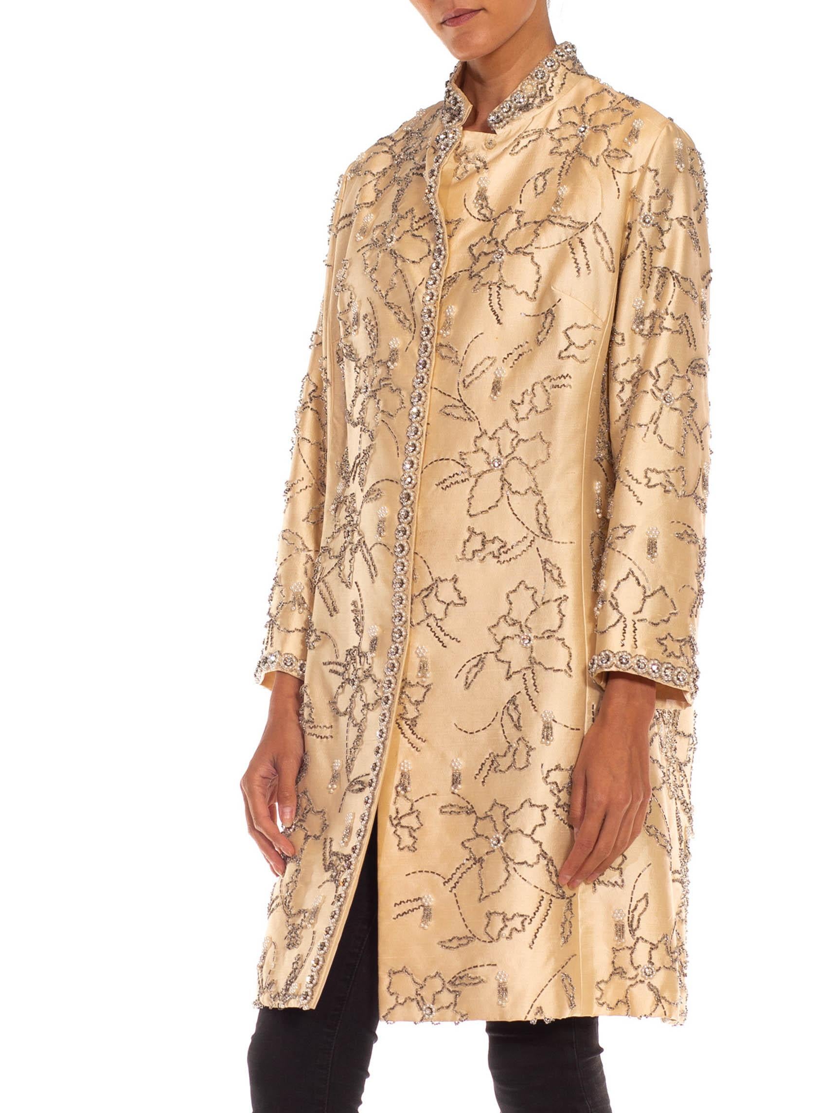 1960S Cream Silk Beaded With Pearls & Crystals Evening Coat For Sale 1