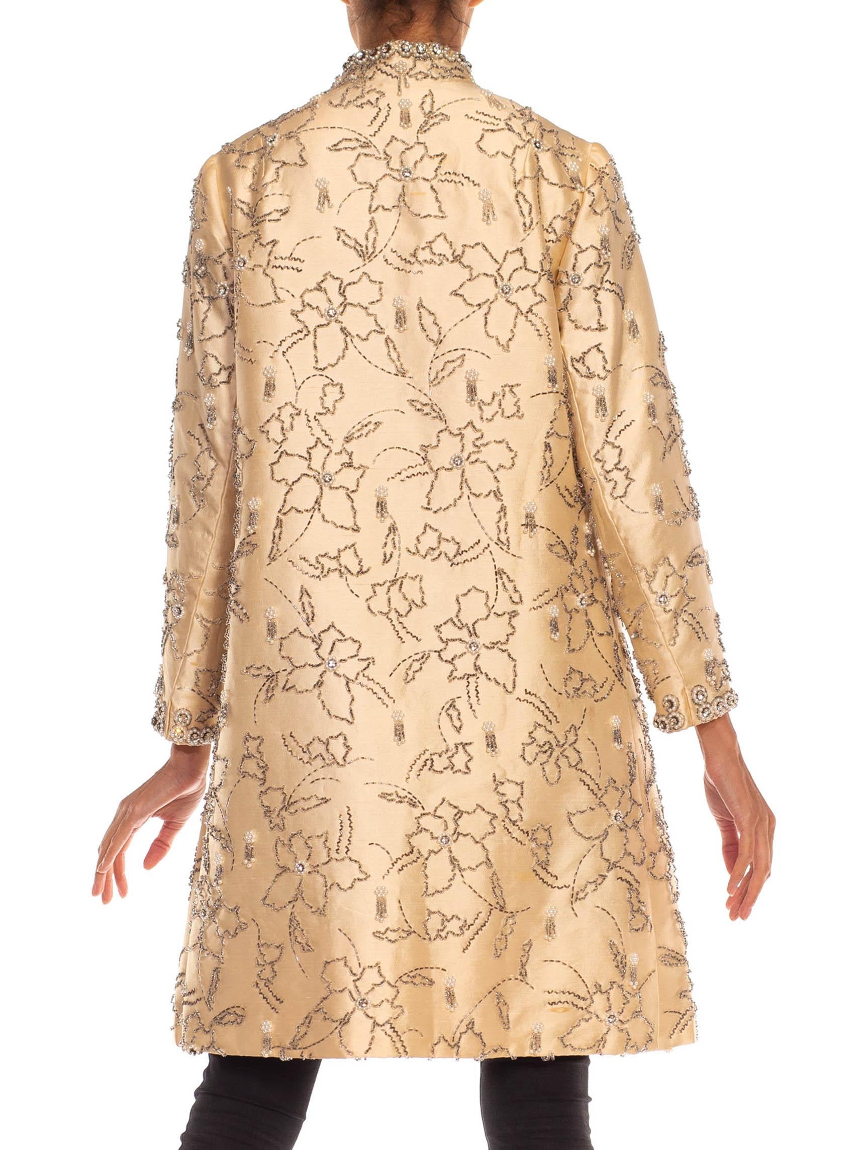 1960S Cream Silk Beaded With Pearls & Crystals Evening Coat For Sale 2