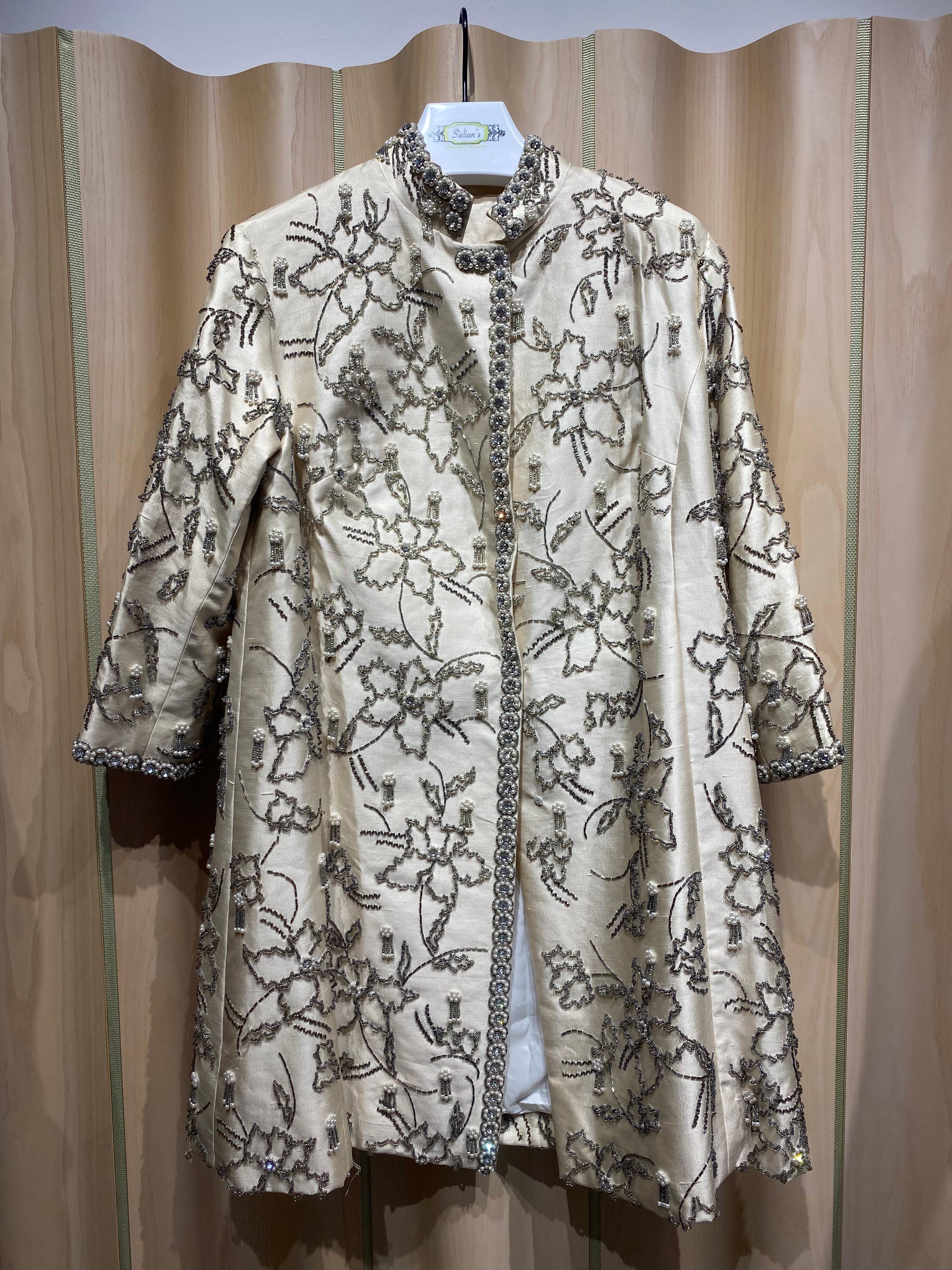 1960s Cream Silk Embellished Beaded  Coat For Sale 2