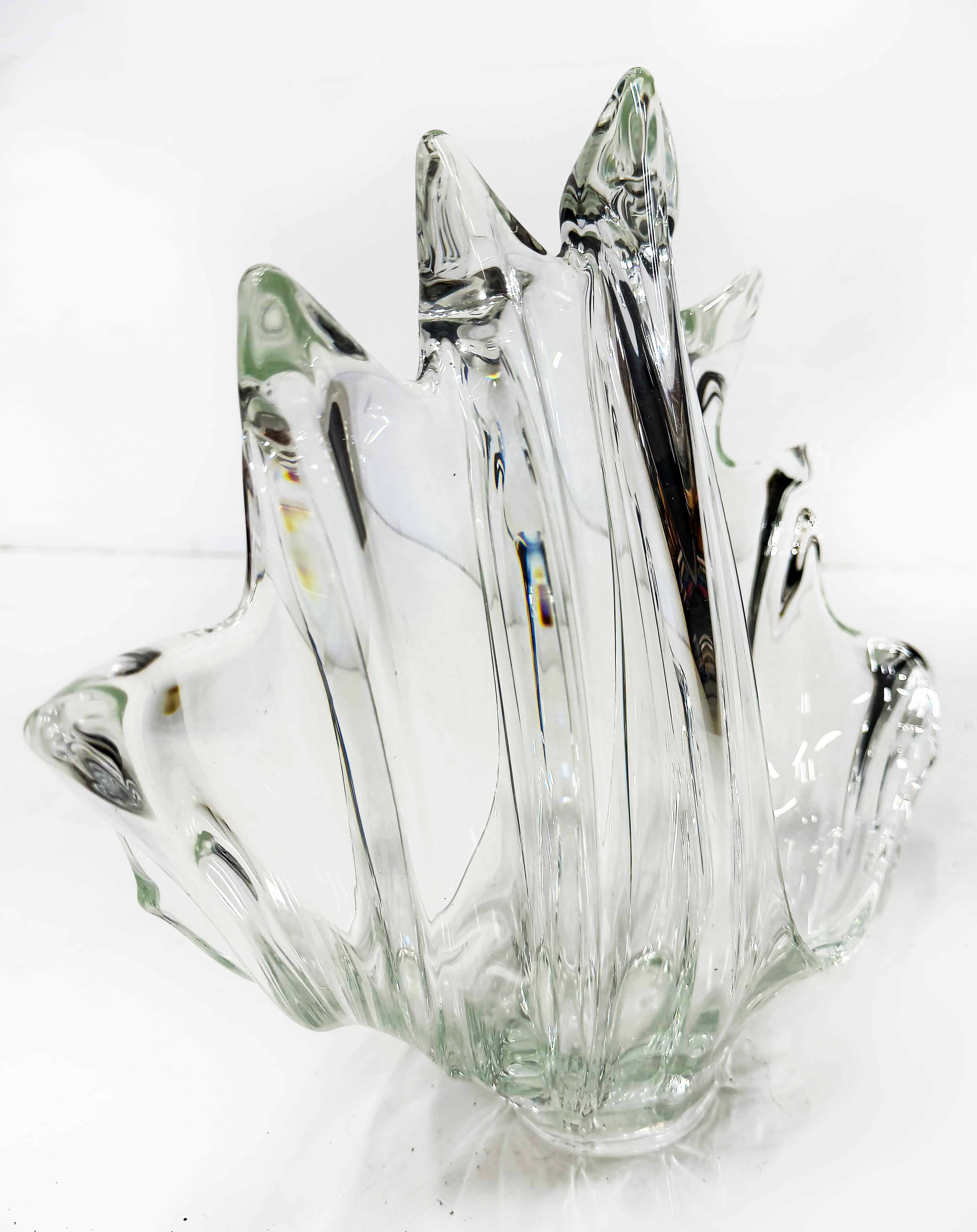 1960s Cristallerie de Vannes Art-le-Châtel Crystal Centerpiece Bowl Basket
 
Offered for sale is a larger vintage Mid-20th centaury French Cristallerie de Vannes-le-Châtel Crystal hand blown crystal bowl or basket that will be a lovely sculptural