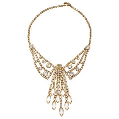 Collar babero de cristal y brillantes de los años 60