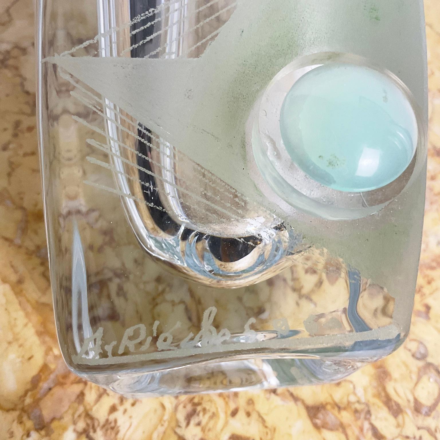 1960er Jahre Art Deco Kristallvase entworfen von Anatole Riecke (Graviert) im Angebot