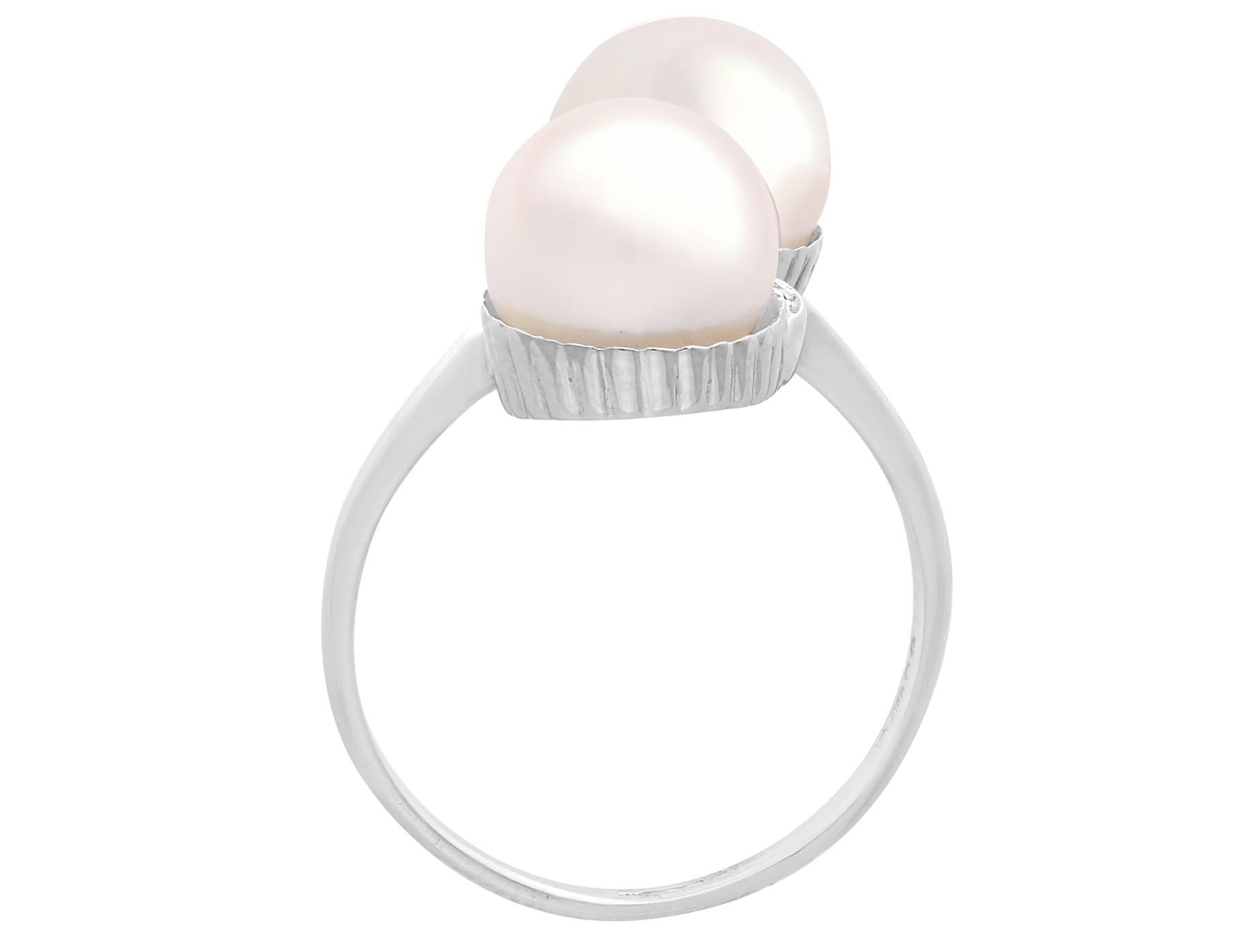 1960s Cultured Pearl Diamond Gold Cocktail Ring In Excellent Condition For Sale In Jesmond, Newcastle Upon Tyne