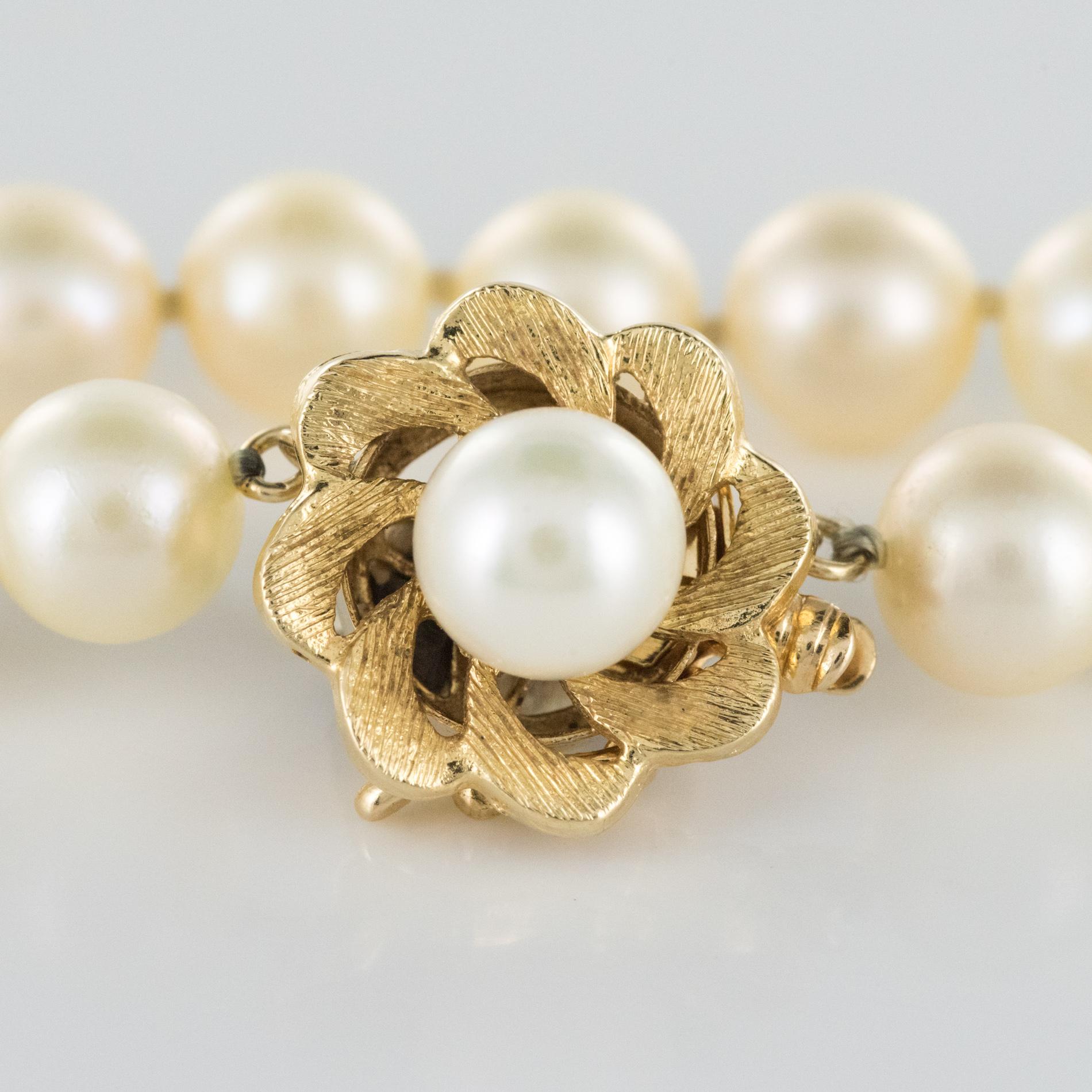 1960s Cultured Pearl Yellow Gold Clasp Choker Necklace In Good Condition In Poitiers, FR