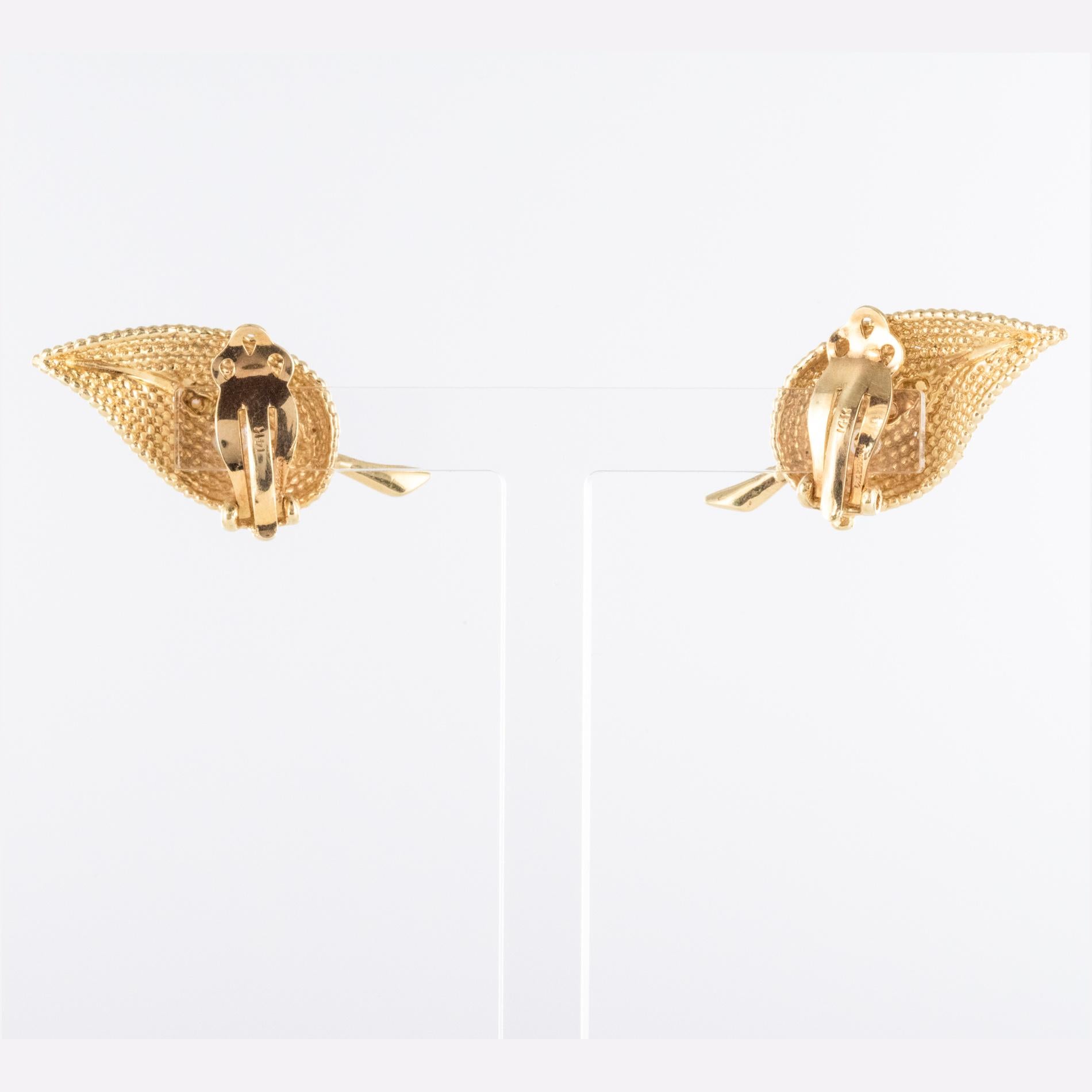 1960s Cultured Pearl Yellow Gold Clips Earrings For Sale 2