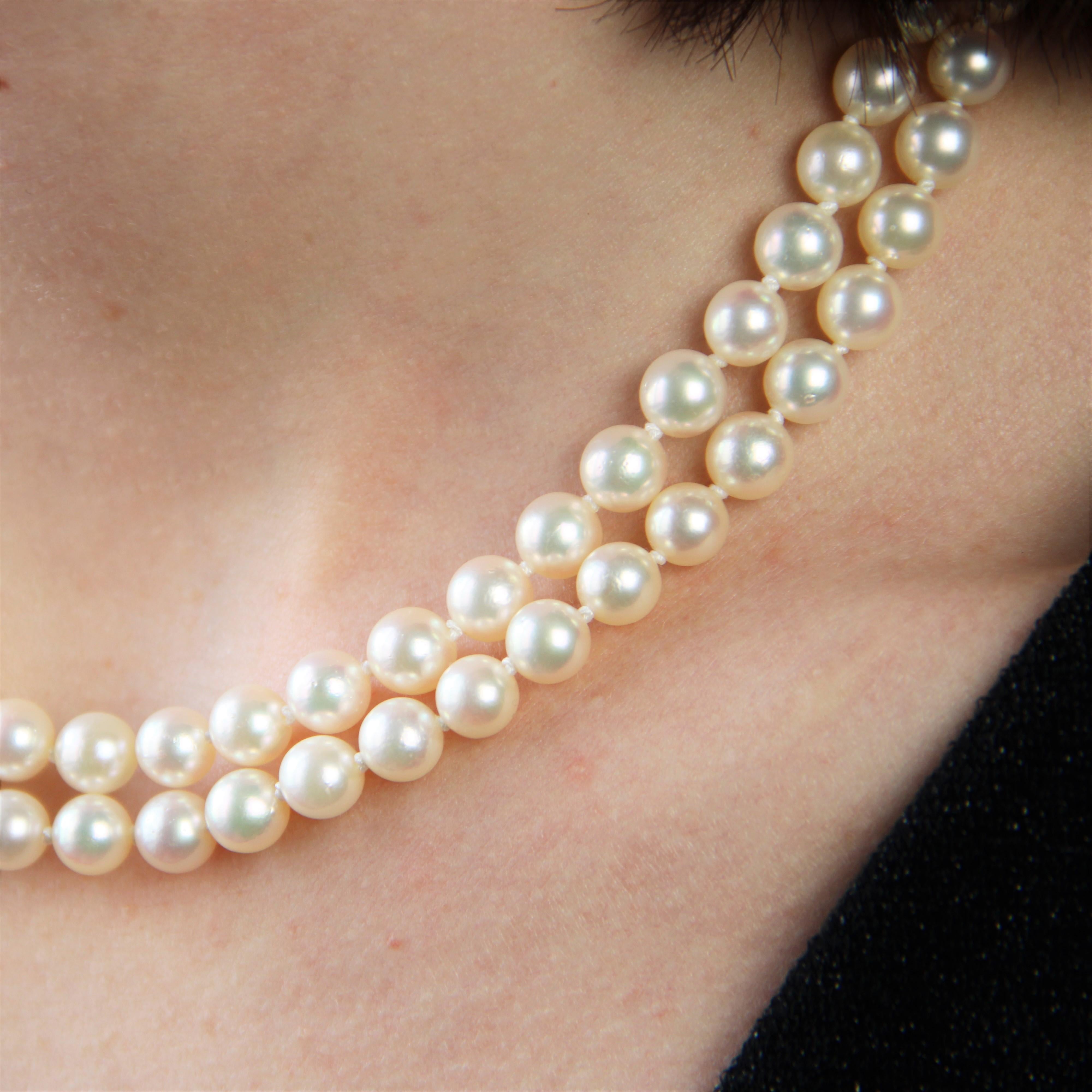 1960s Cultured Pearl Yellow Gold Double Row Necklace For Sale 4