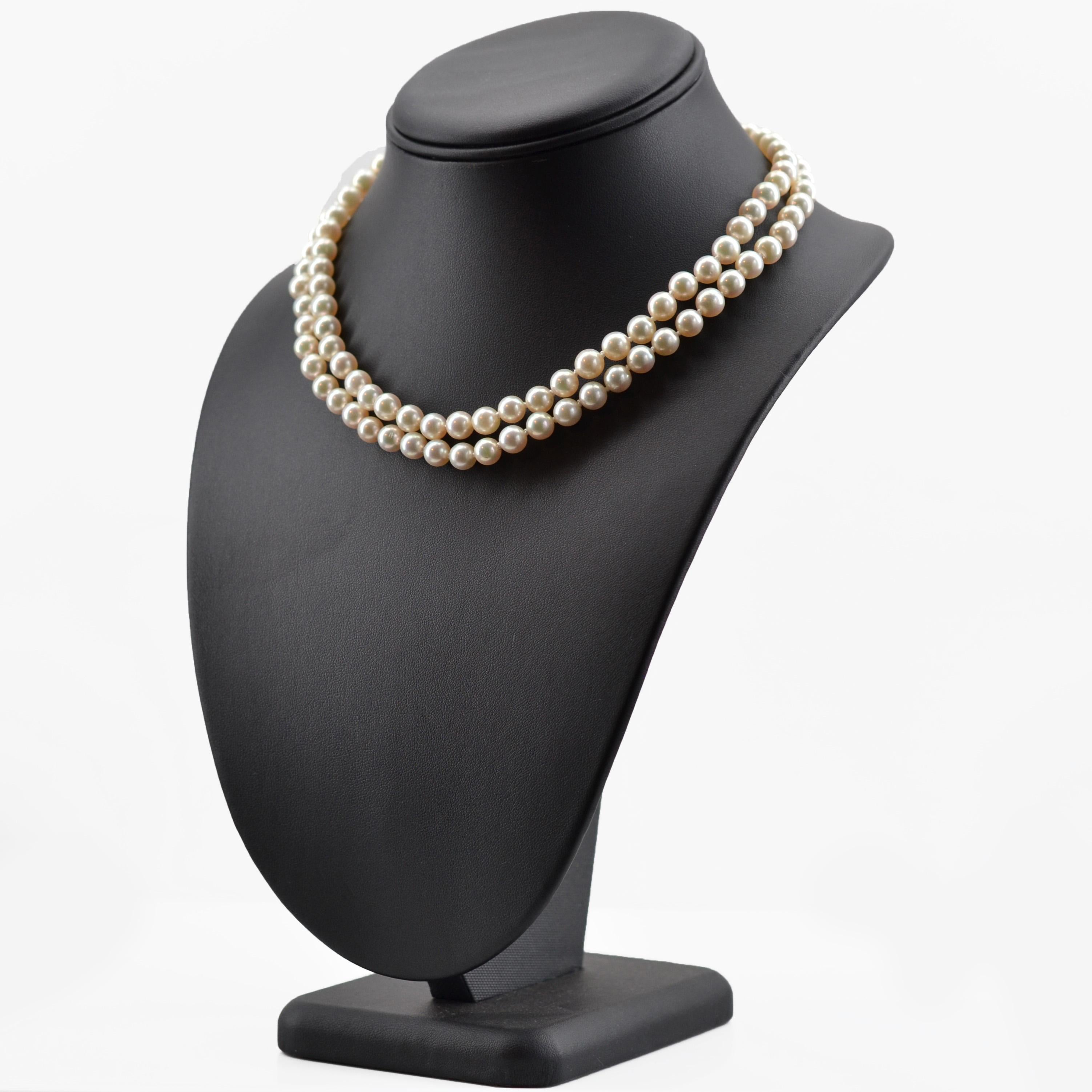 Collier à double rangée de perles de culture en or jaune des années 1960 en vente 2