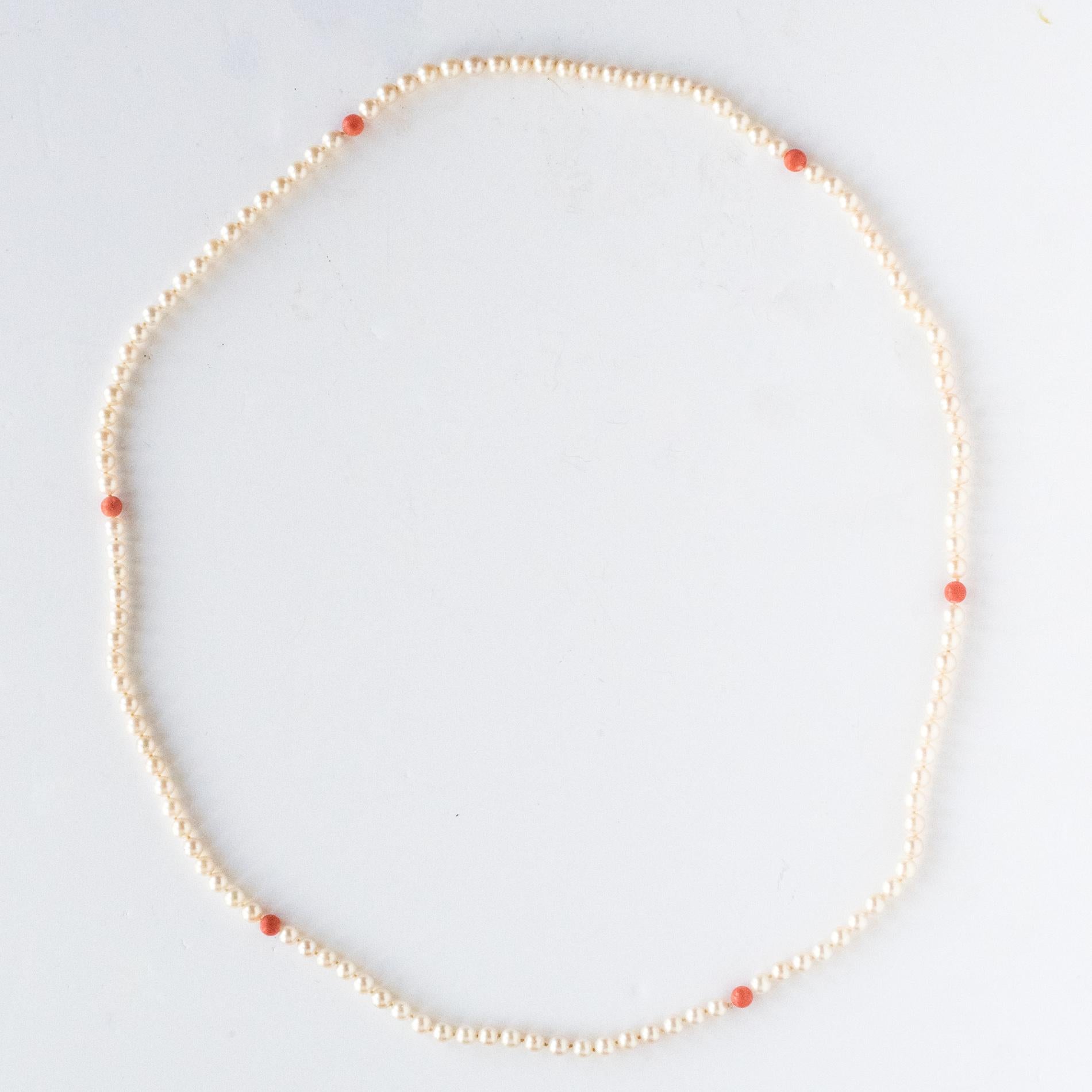 Women's 1960s Cultured Pearls Coral Pearls Long Necklace