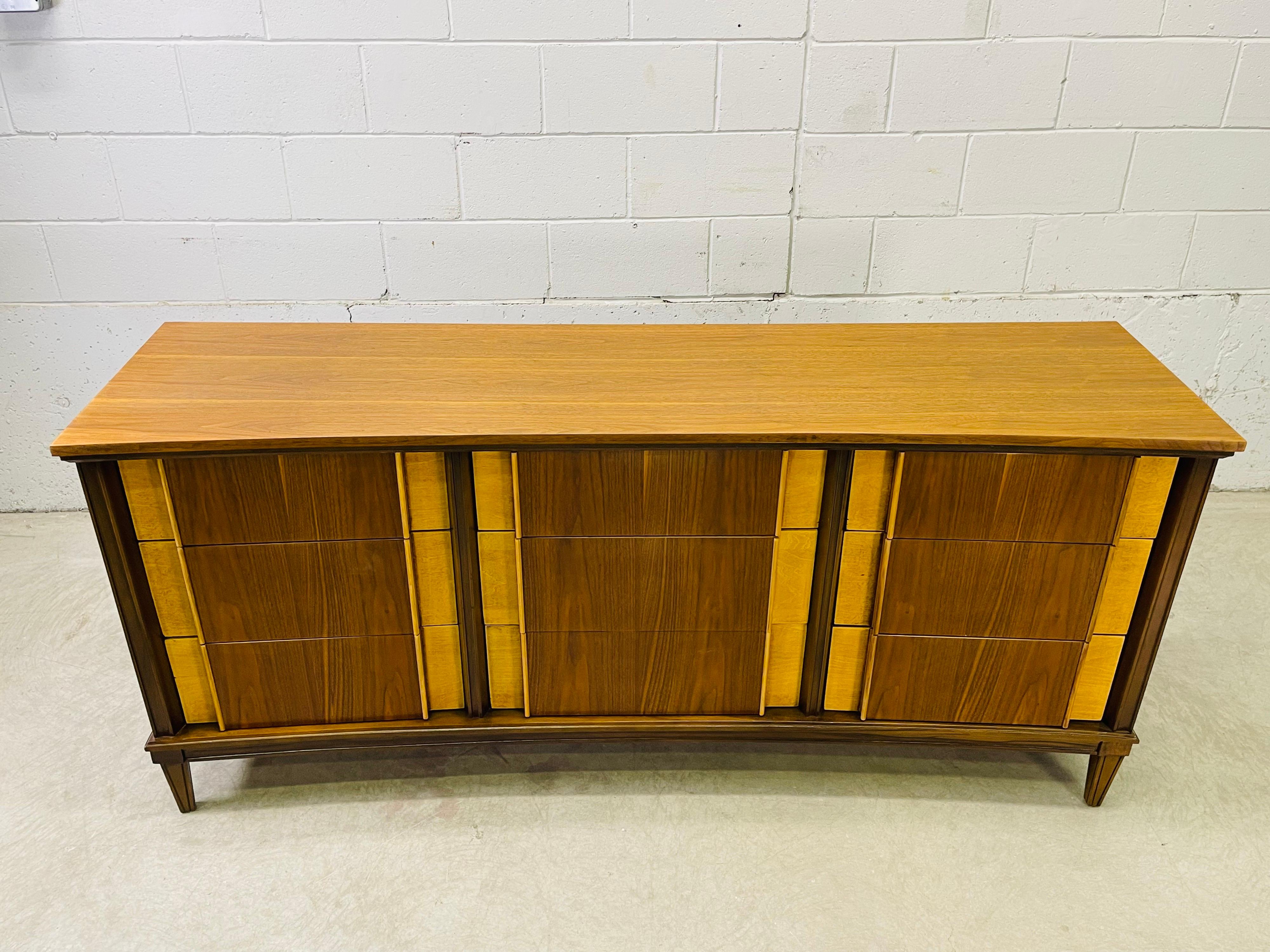 1960s Curved Front Two Tone Low Dresser In Good Condition For Sale In Amherst, NH