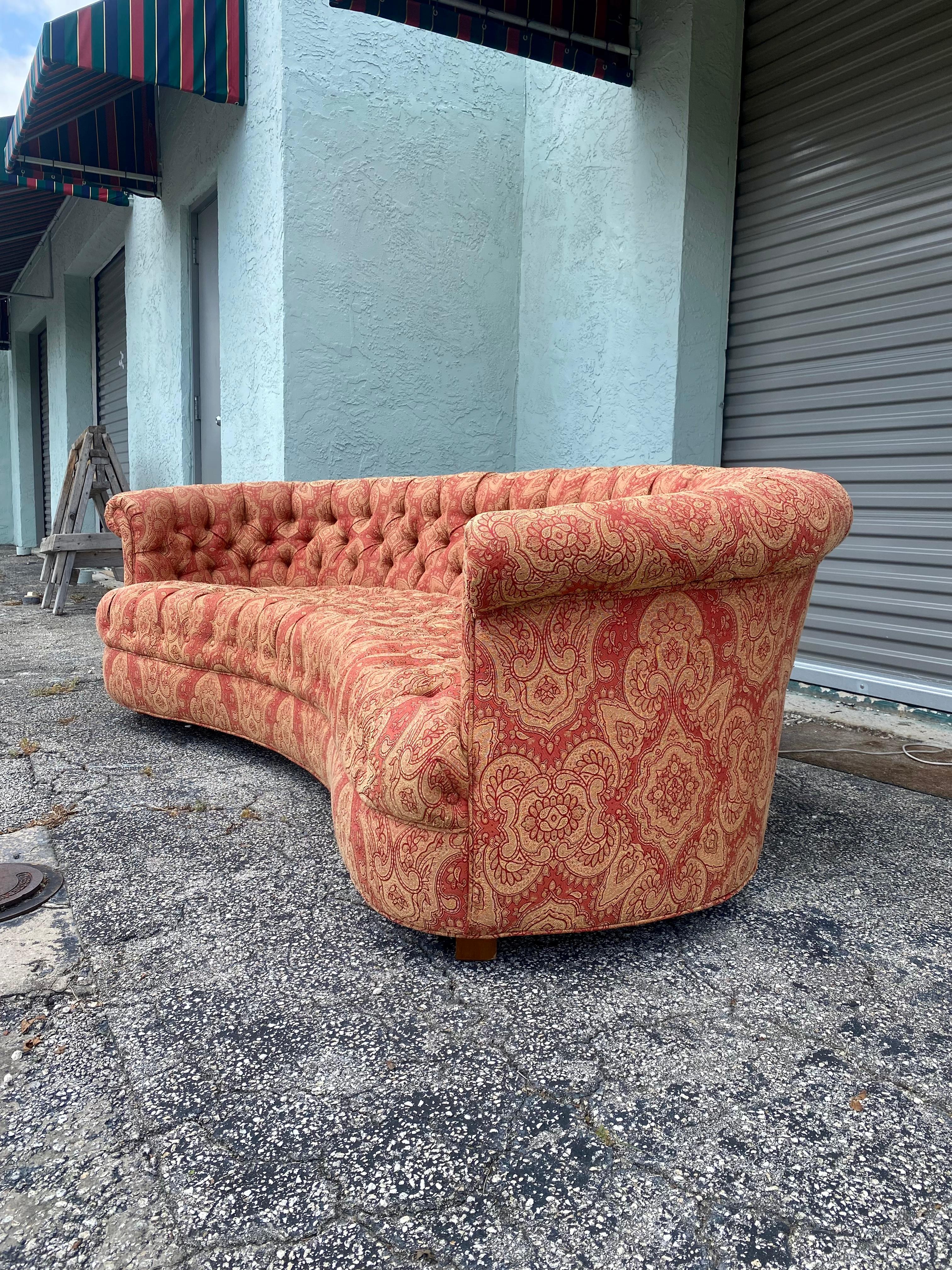 Mid-Century Modern 1960s Mid Century Curved Tufted Paisley Chesterfield Kidney Sofa For Sale