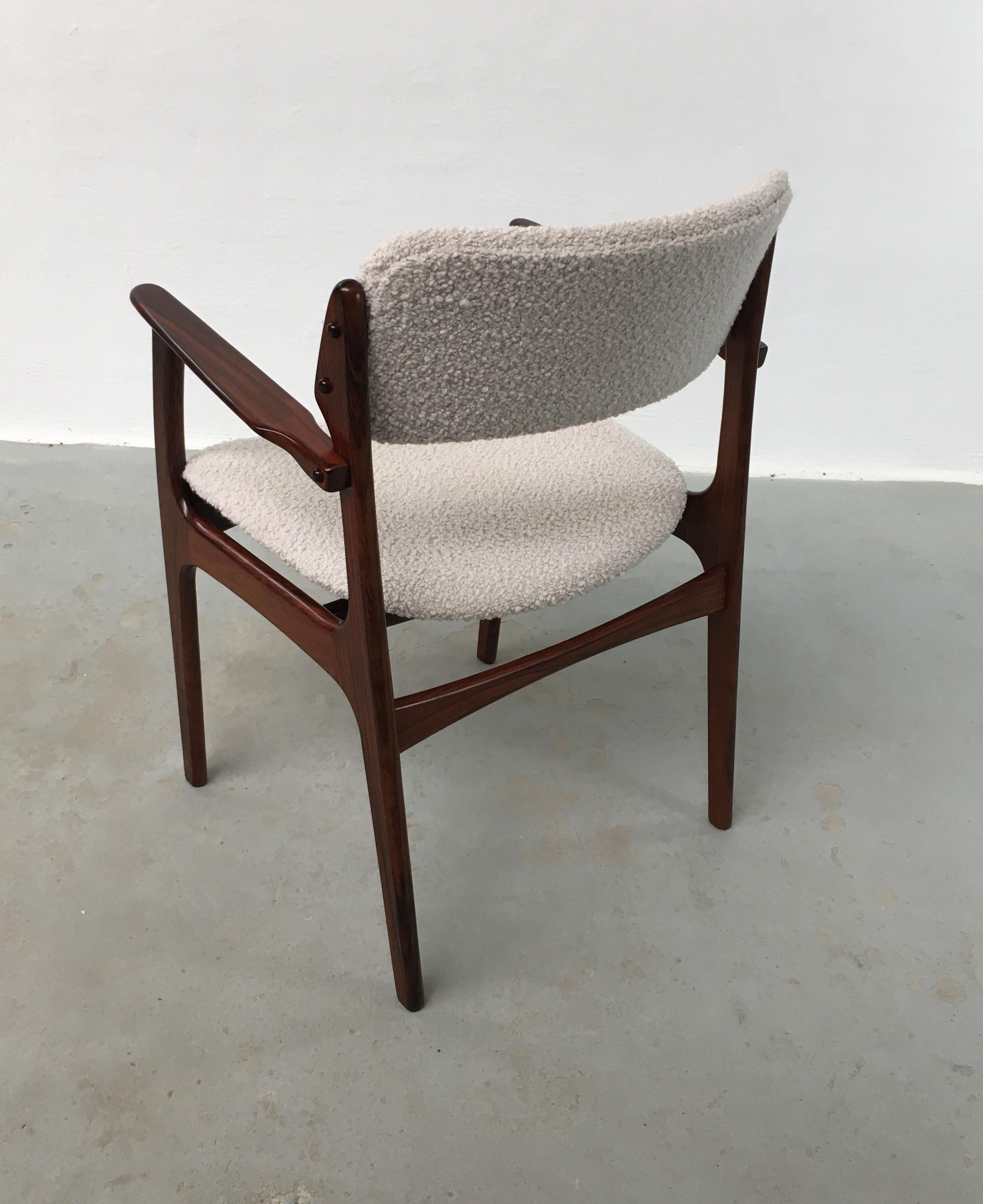 1960er Jahre Anpassbare Erik Buch Palisander Esszimmerstühle in sehr gutem Zustand (Dänisch) im Angebot