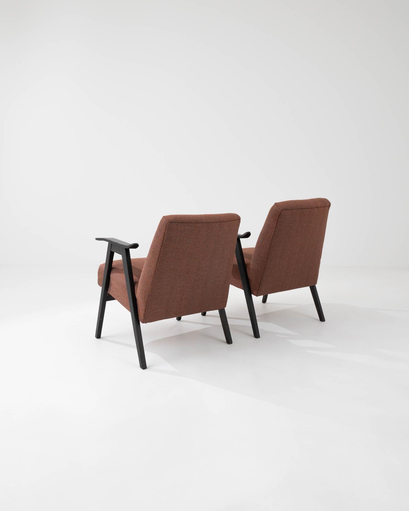 Tissu d'ameublement Paire de fauteuils tchèques des années 1960 par Tatra en vente