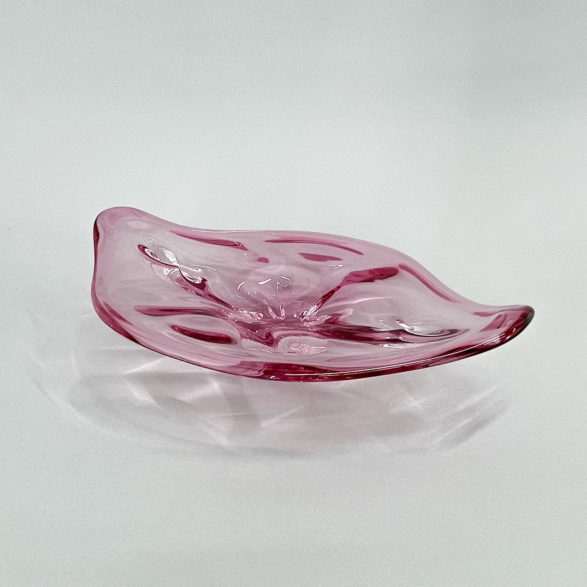 Mid-Century Modern 1960s Czech Art Glass Bowl by Josef Hospodka for Chribska Glassworks For Sale