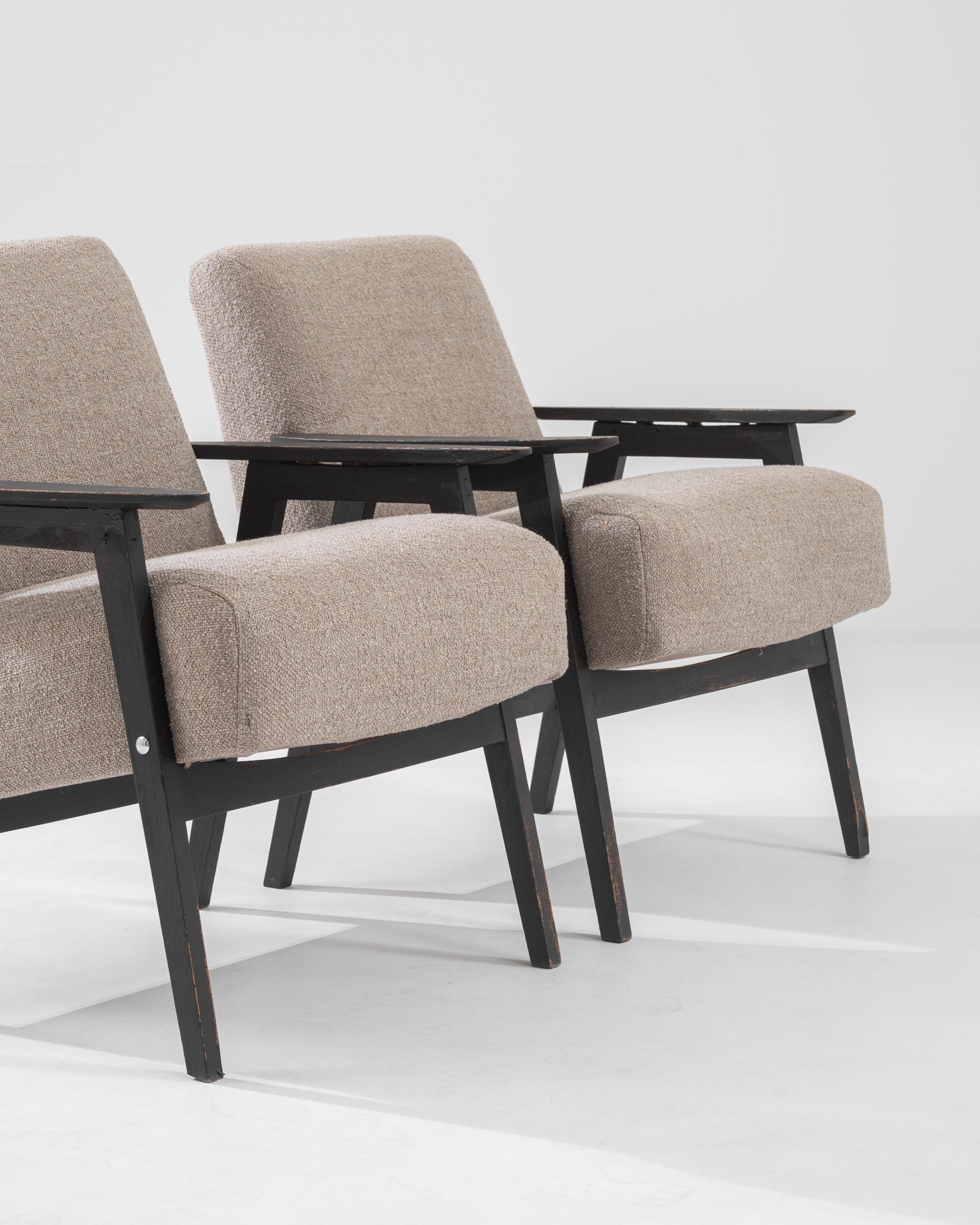 1960s Czech Modernist Armchairs, a Pair For Sale 4