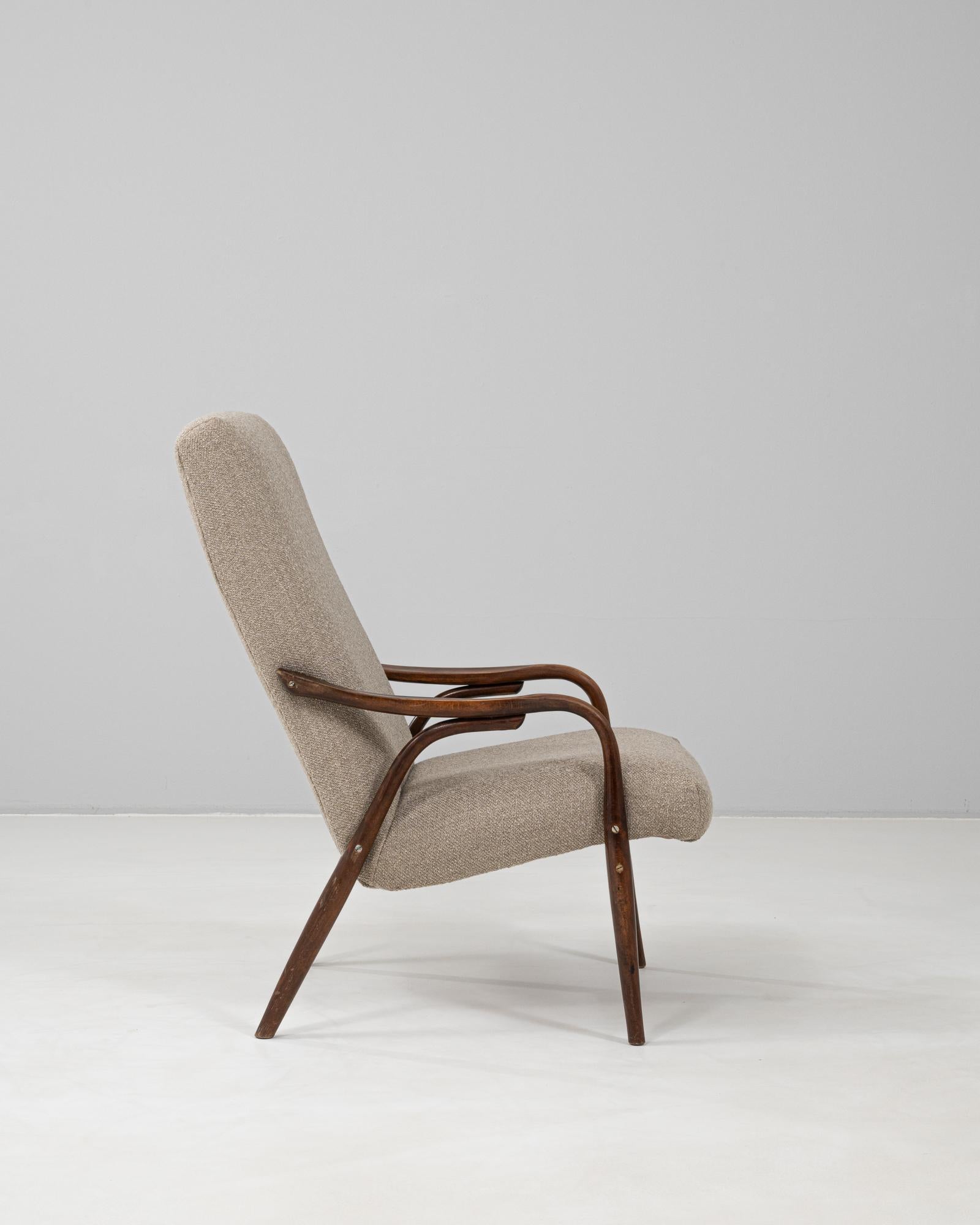 Tchèque Fauteuil tapissé tchèque des années 1960 par TON en vente
