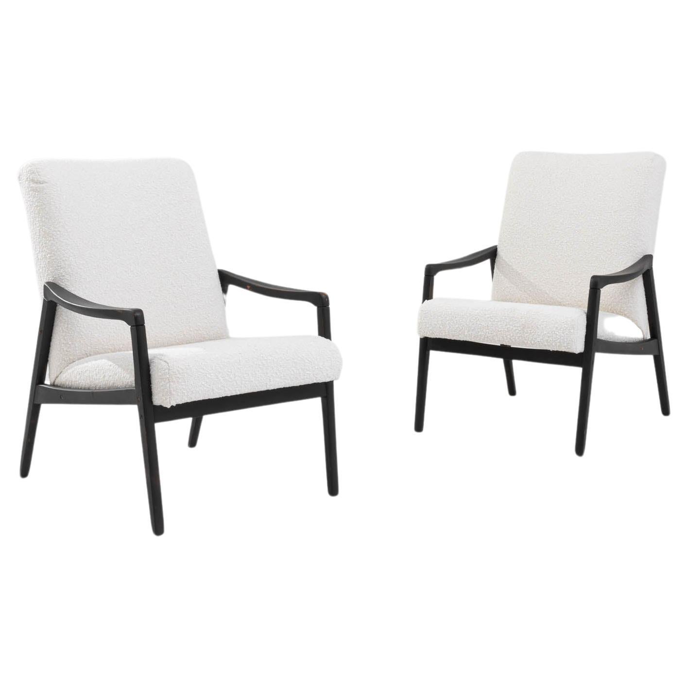 Paire de fauteuils tapissés tchèques des années 1960