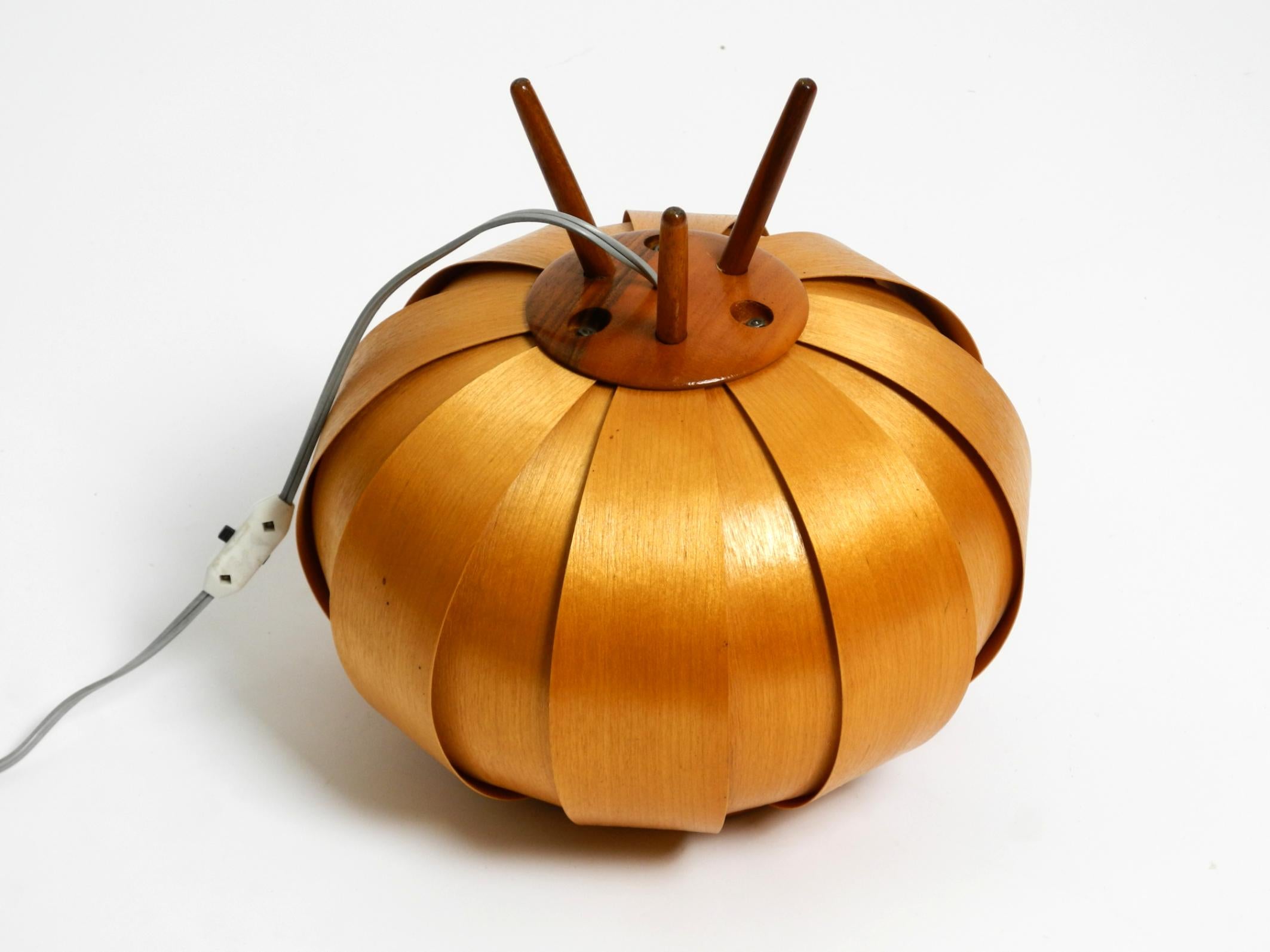 Lámpara trípode checa de chapa de madera de los años 60, de Stanislav Kučera para ÚLUV en venta 3