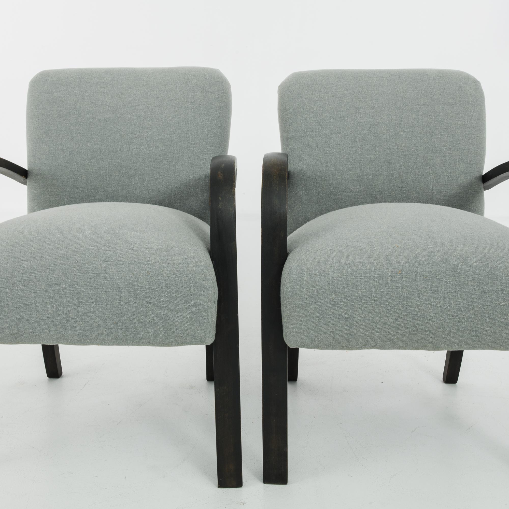 Poltrone ceche in legno del 1960, una coppia in vendita 1