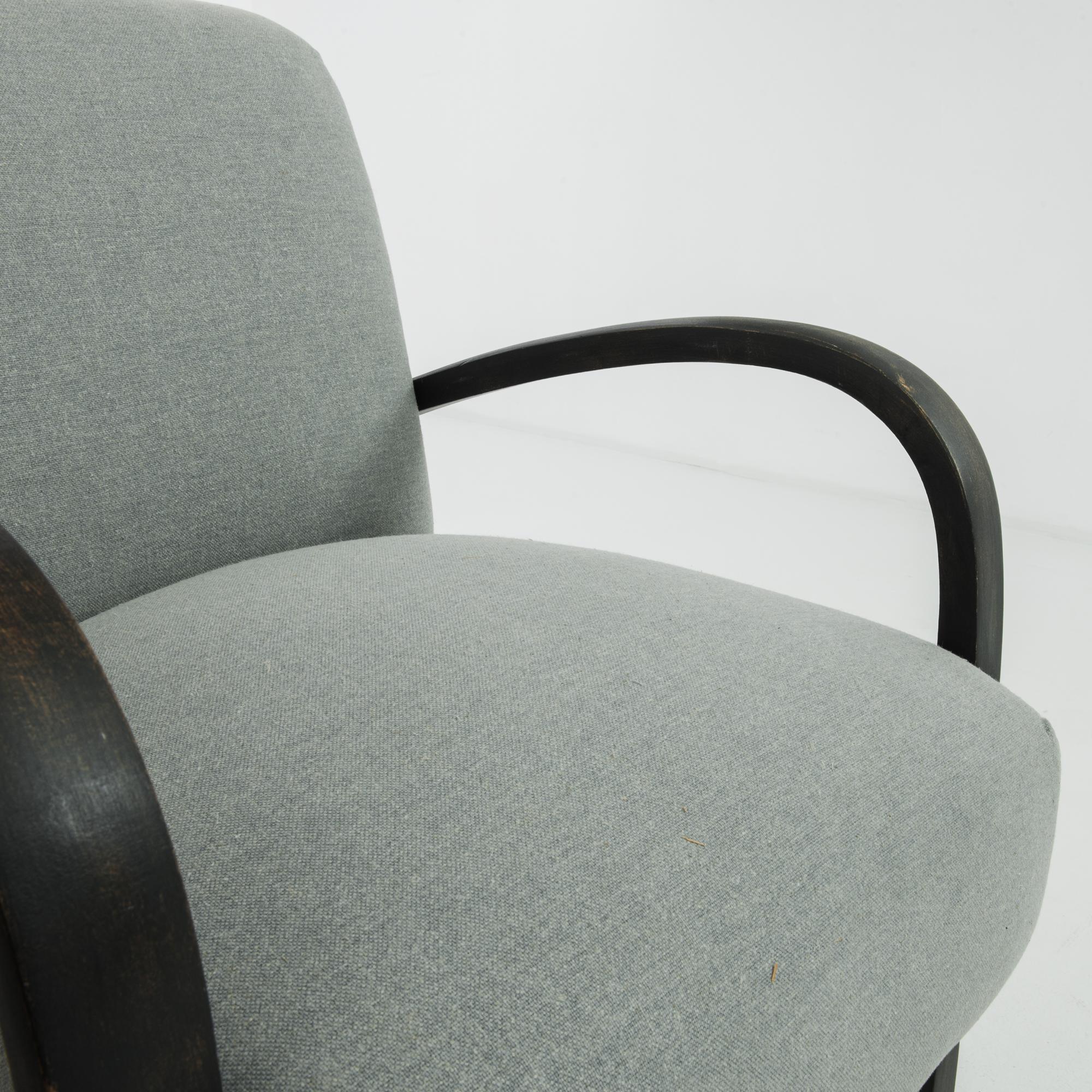 Poltrone ceche in legno del 1960, una coppia in vendita 3
