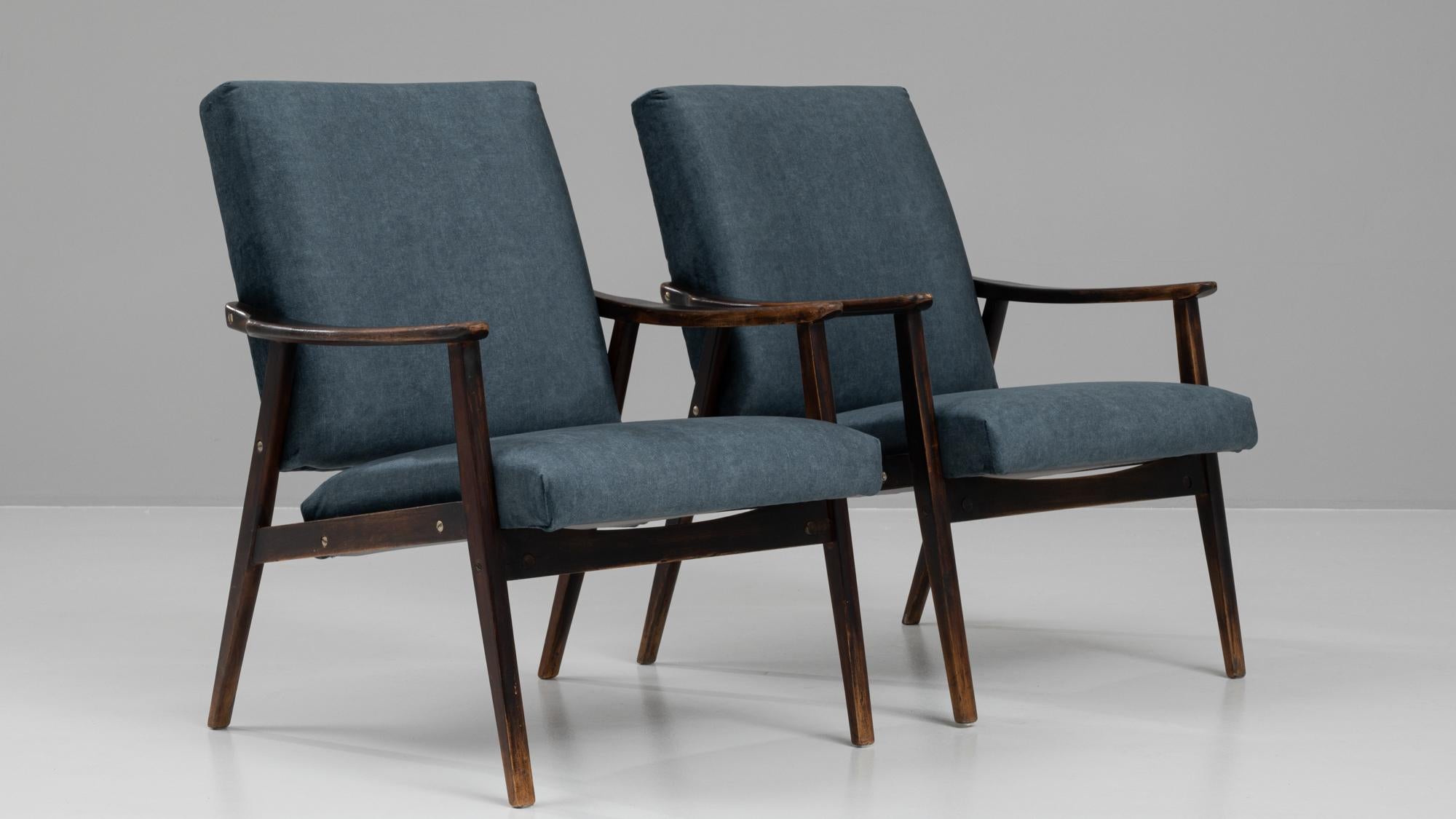 Paire de fauteuils en bois tchèques des années 1960 en vente 4