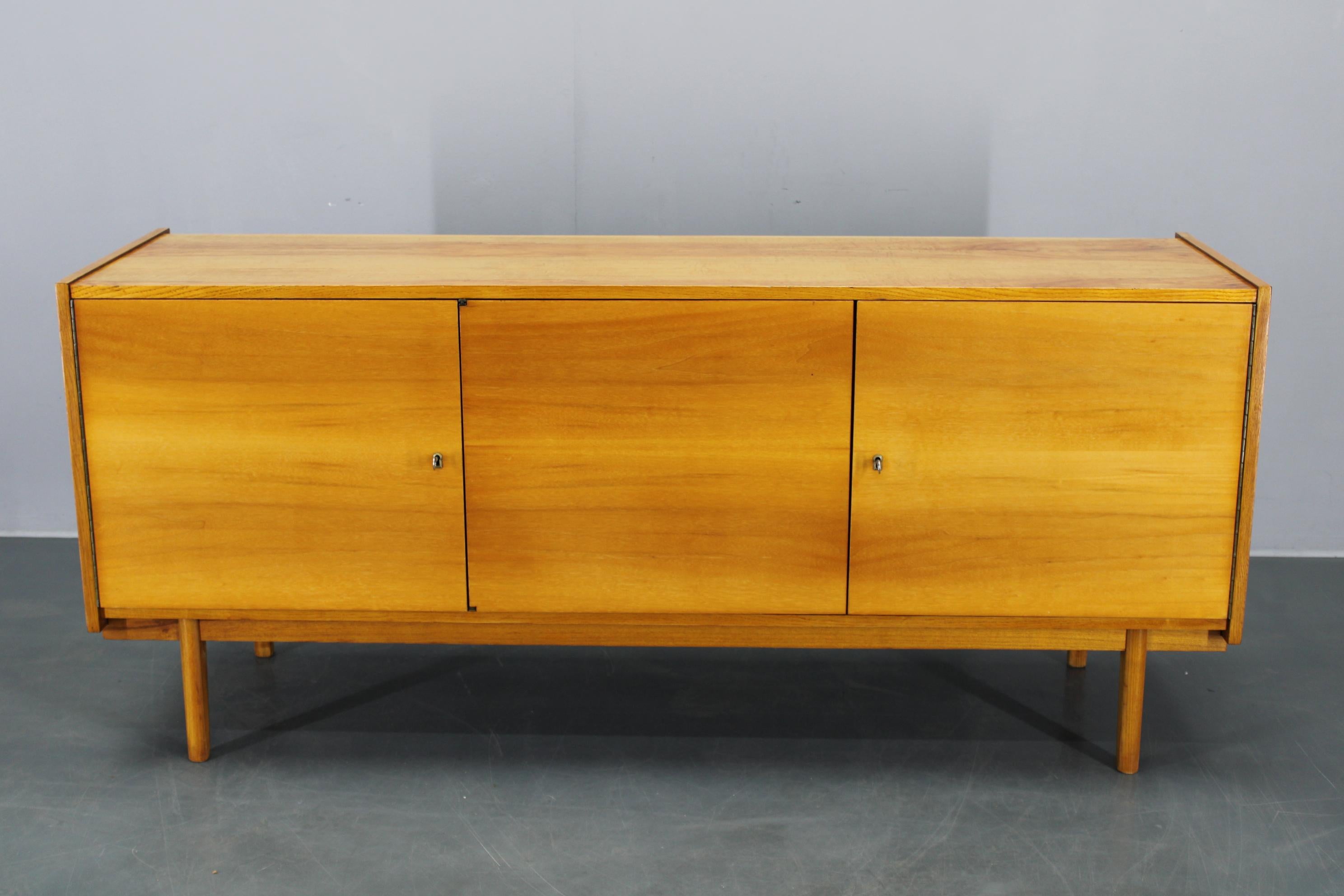Mid-Century Modern 1960s Czechoslovakian Maple Veneer Sideboard, High Gloss Finish For Sale