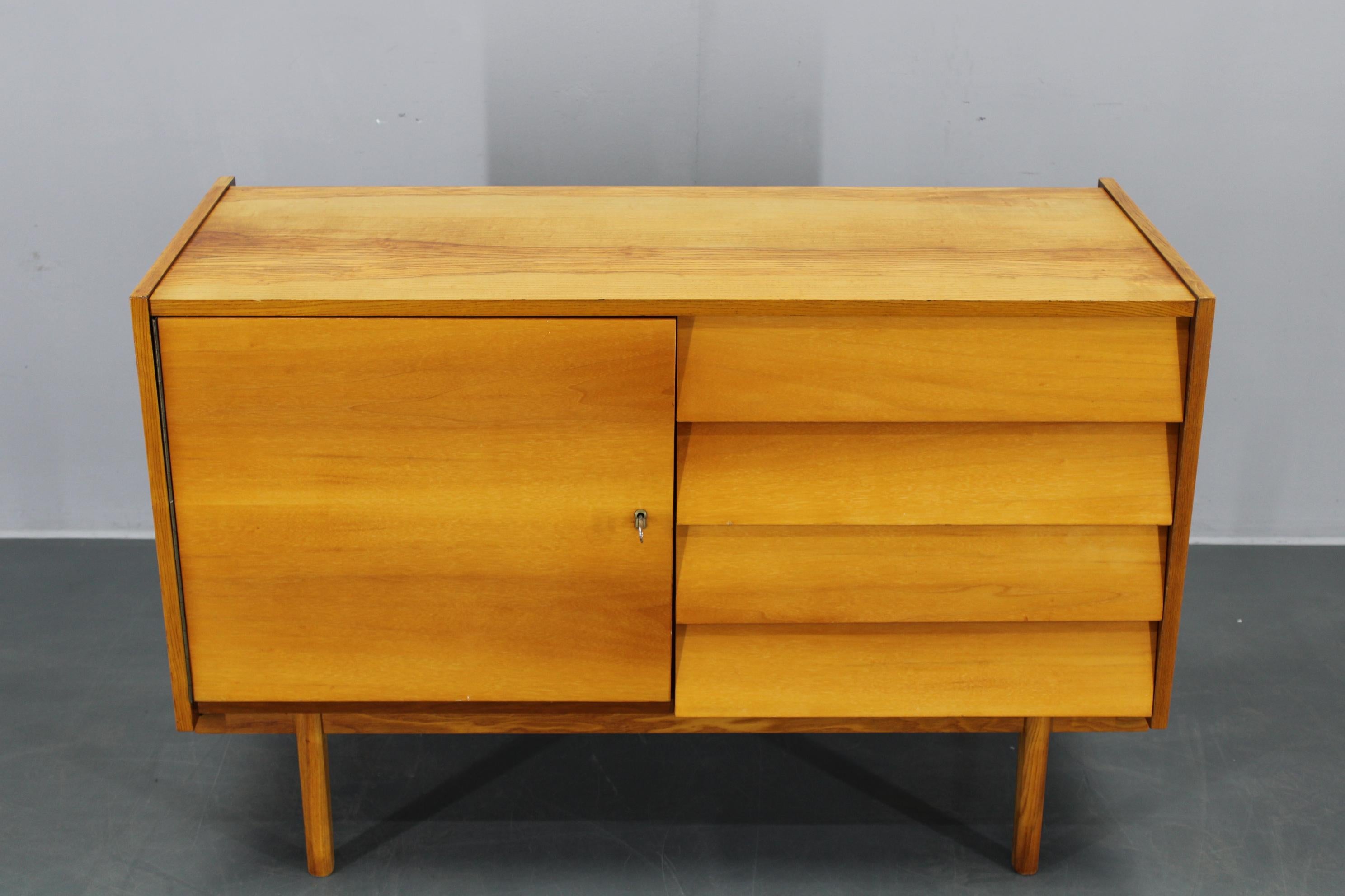 Mid-Century Modern 1960s Czechoslovakian Maple Veneer Sideboard with Solid Maple Wood, Gloss Finish For Sale