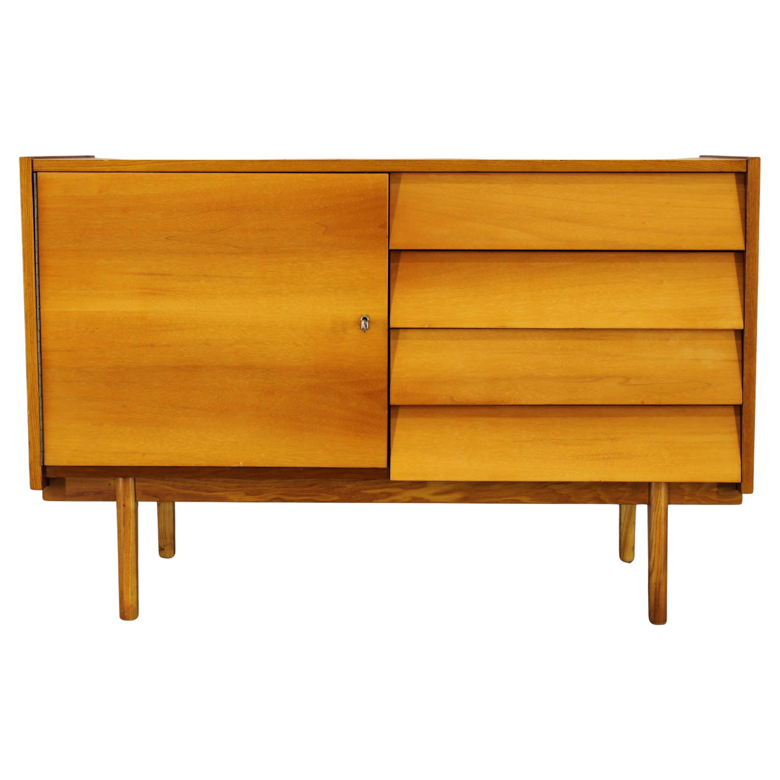 1960s Czechoslovakian Maple Veneer Sideboard with Solid Maple Wood, Gloss Finish