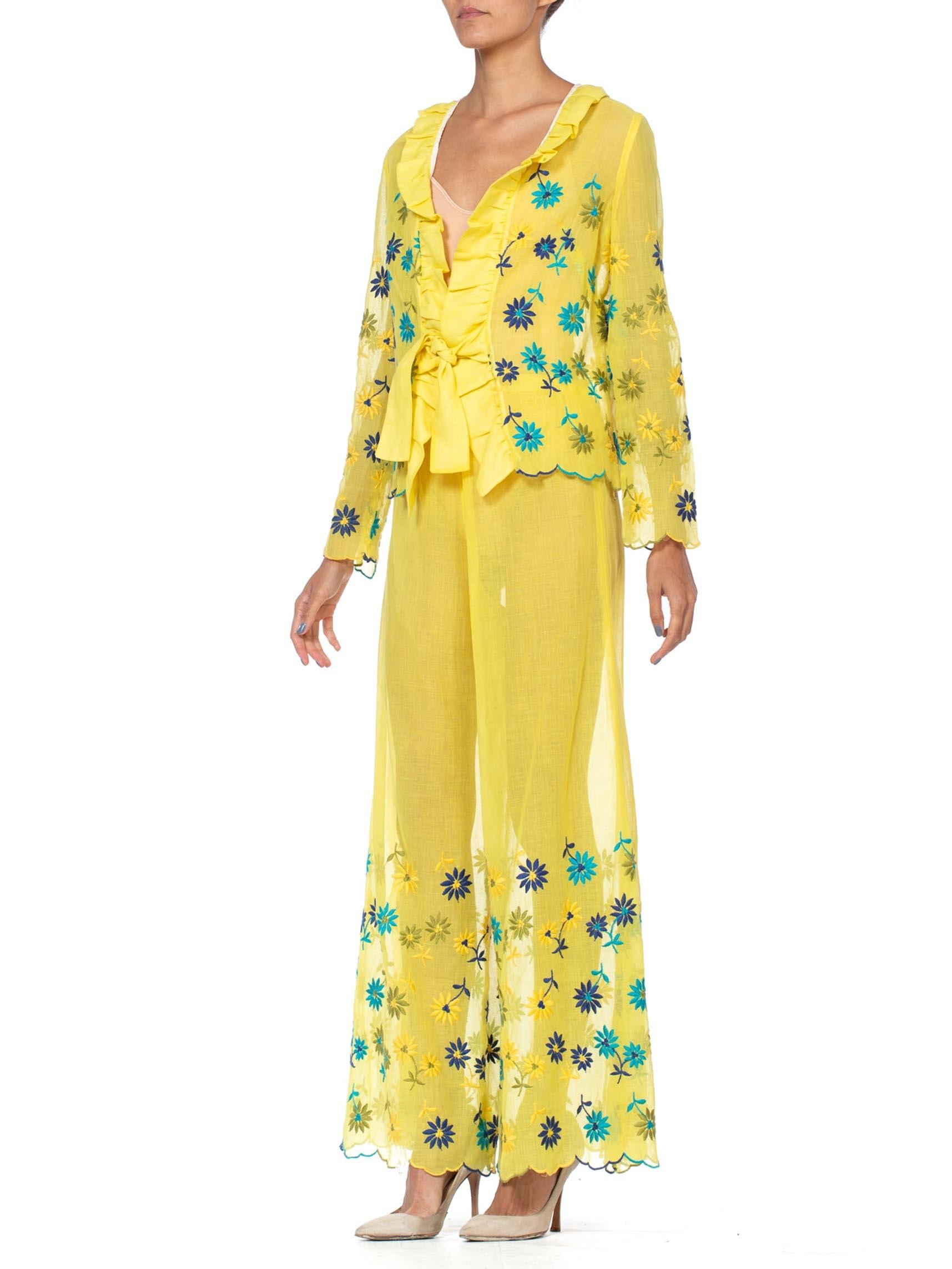 Women's 1960S Yellow Cotton Daisy Embroidered Top & Pants  Ensemble
