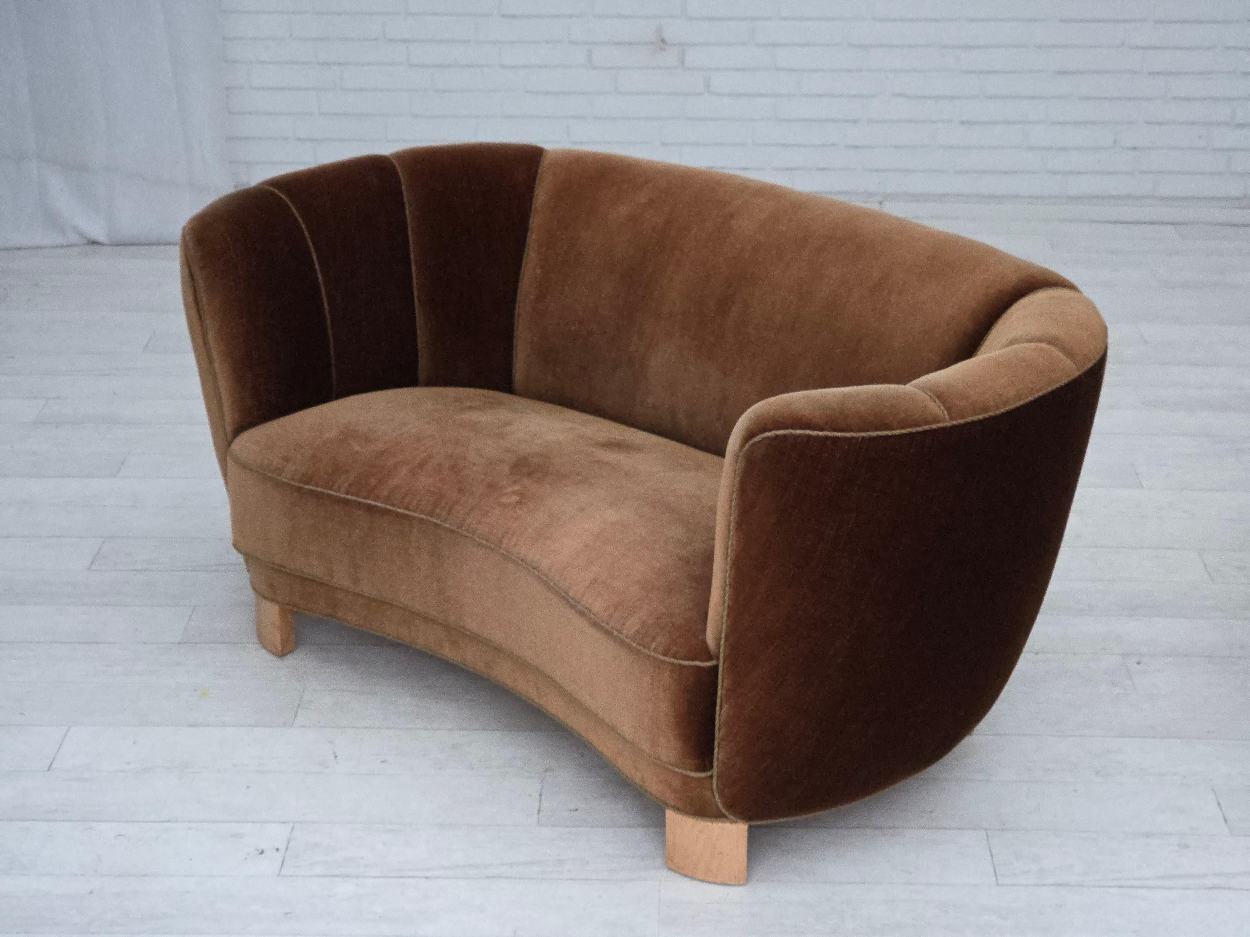 1960s, Danish 2-seater curved sofa, brown furniture velour. For Sale 8