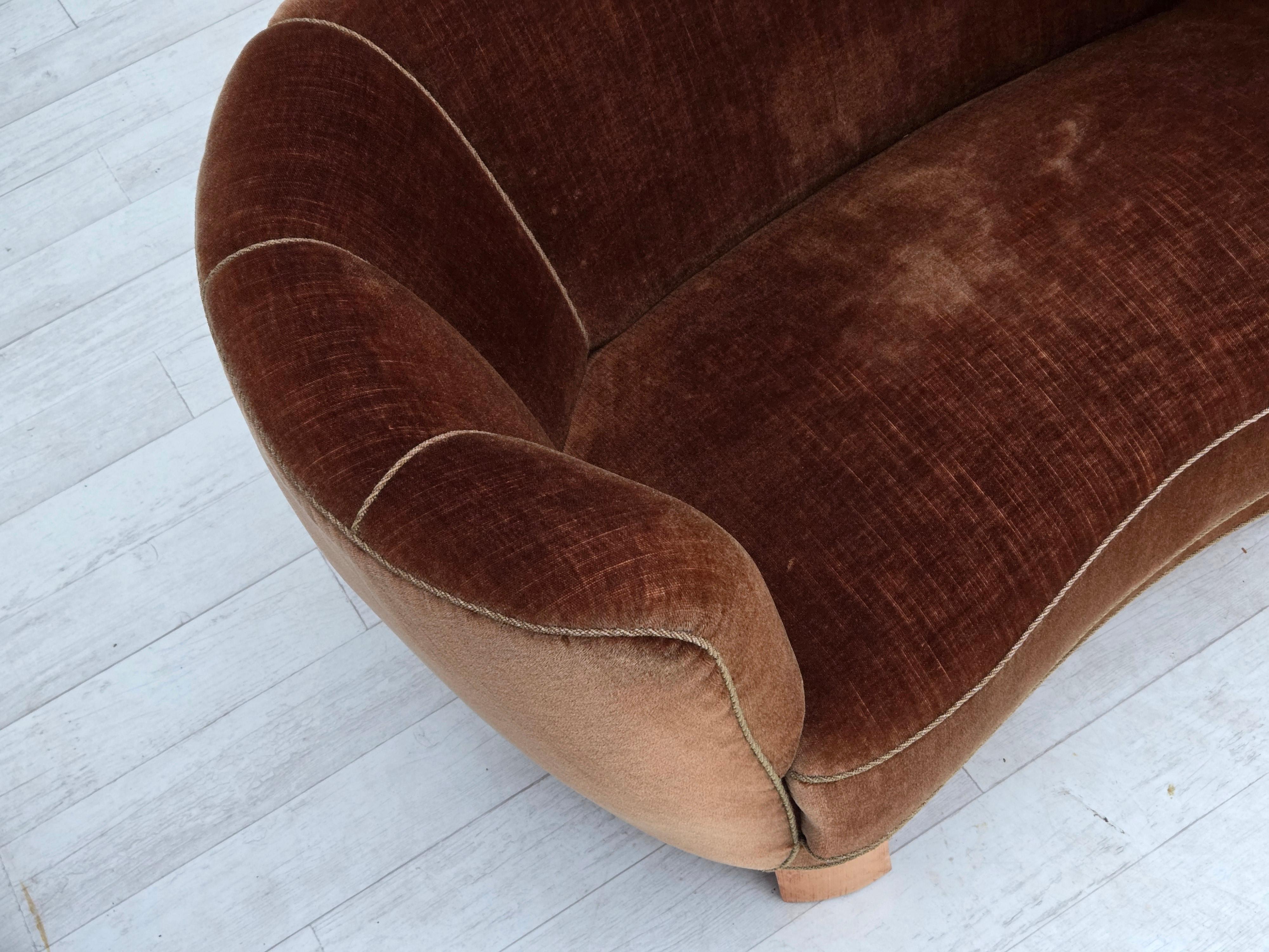 1960s, Danish 2-seater curved sofa, brown furniture velour. For Sale 10