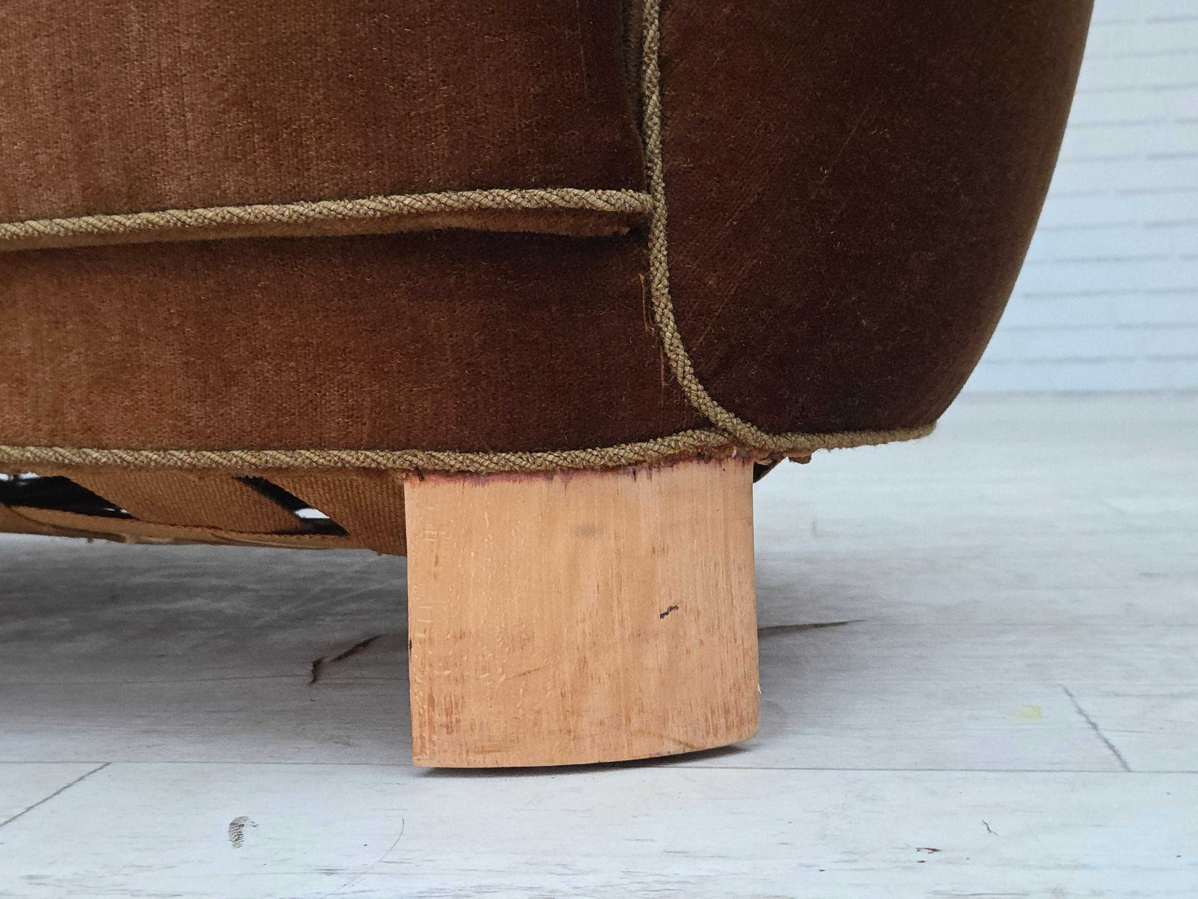Scandinavian Modern 1960s, Danish 2-seater curved sofa, brown furniture velour. For Sale