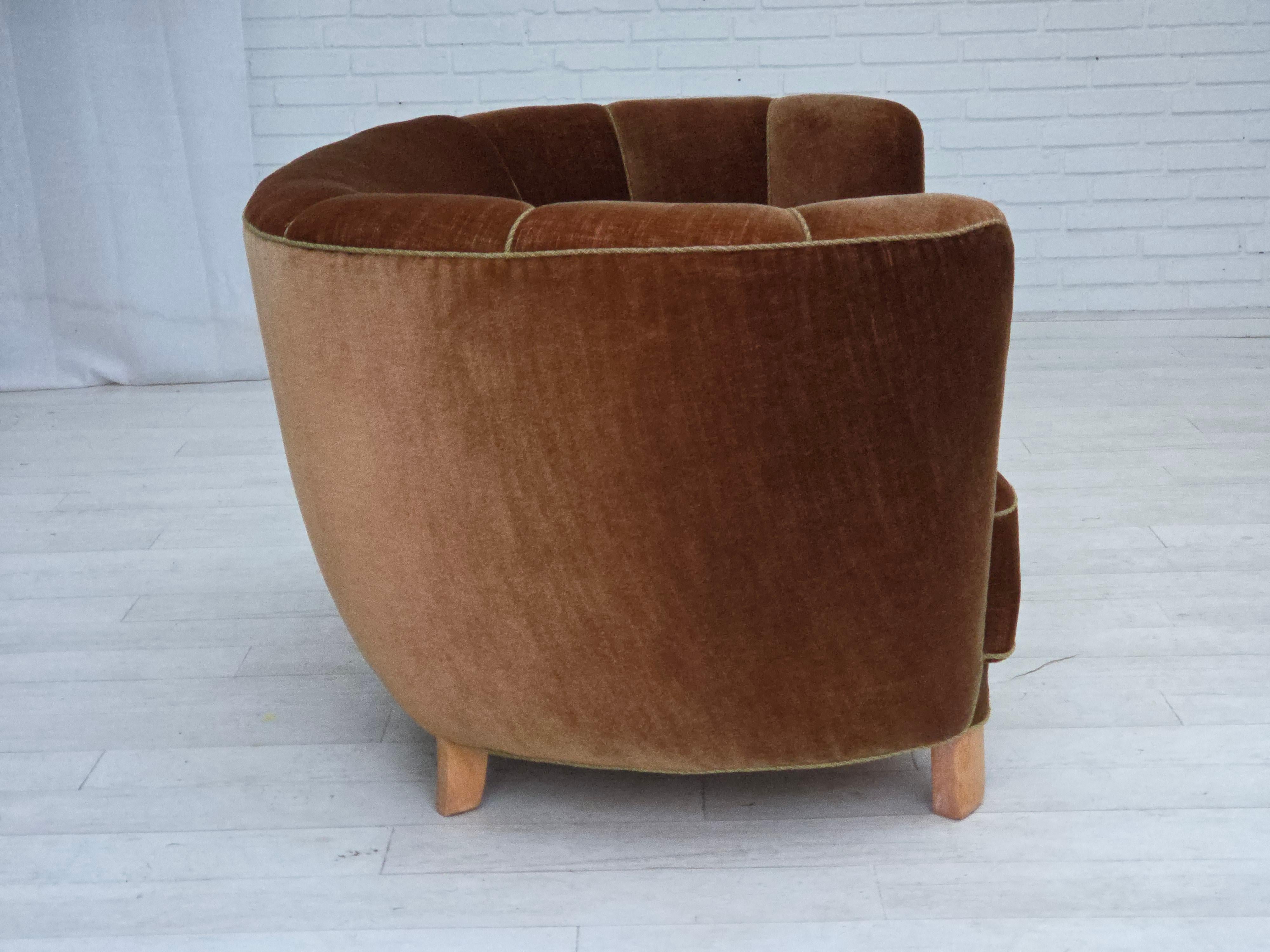 1960s, Danish 2-seater curved sofa, brown furniture velour. For Sale 3